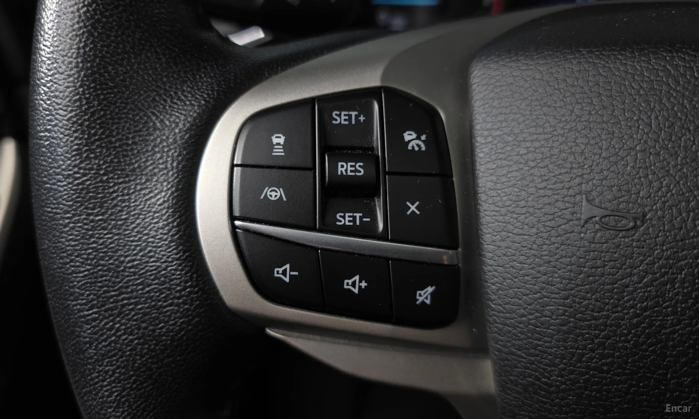Ford Explorer 6th Generation превью 15