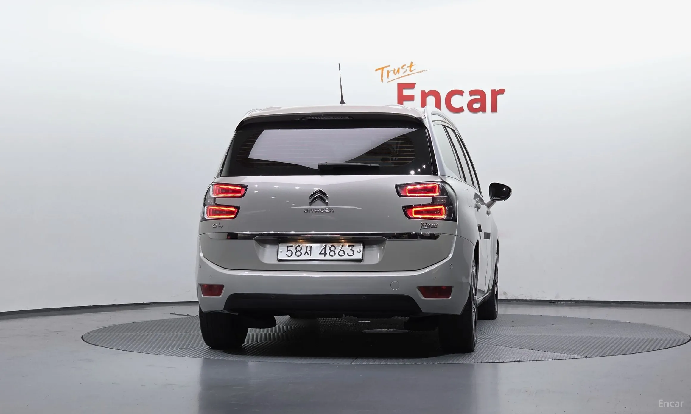Citroën/DS Grand C4 Picasso превью 4