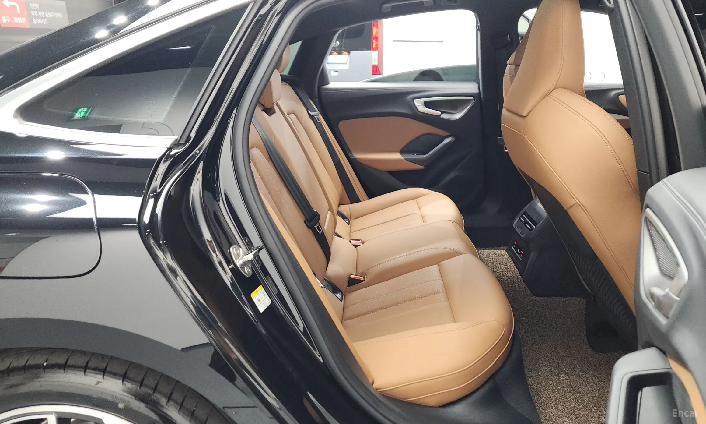 Audi A5 (B10) превью 11