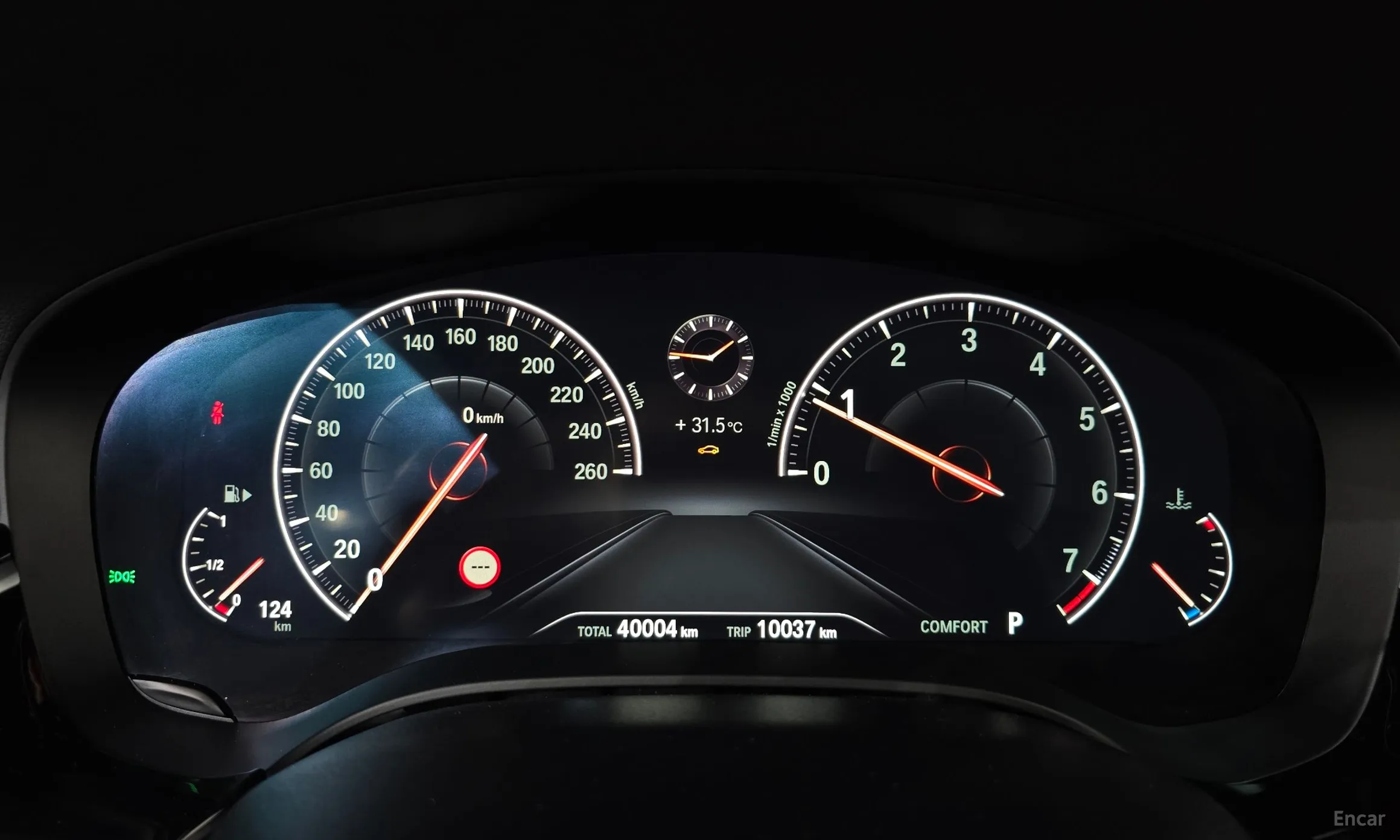 BMW 5 Series (G30) превью 8