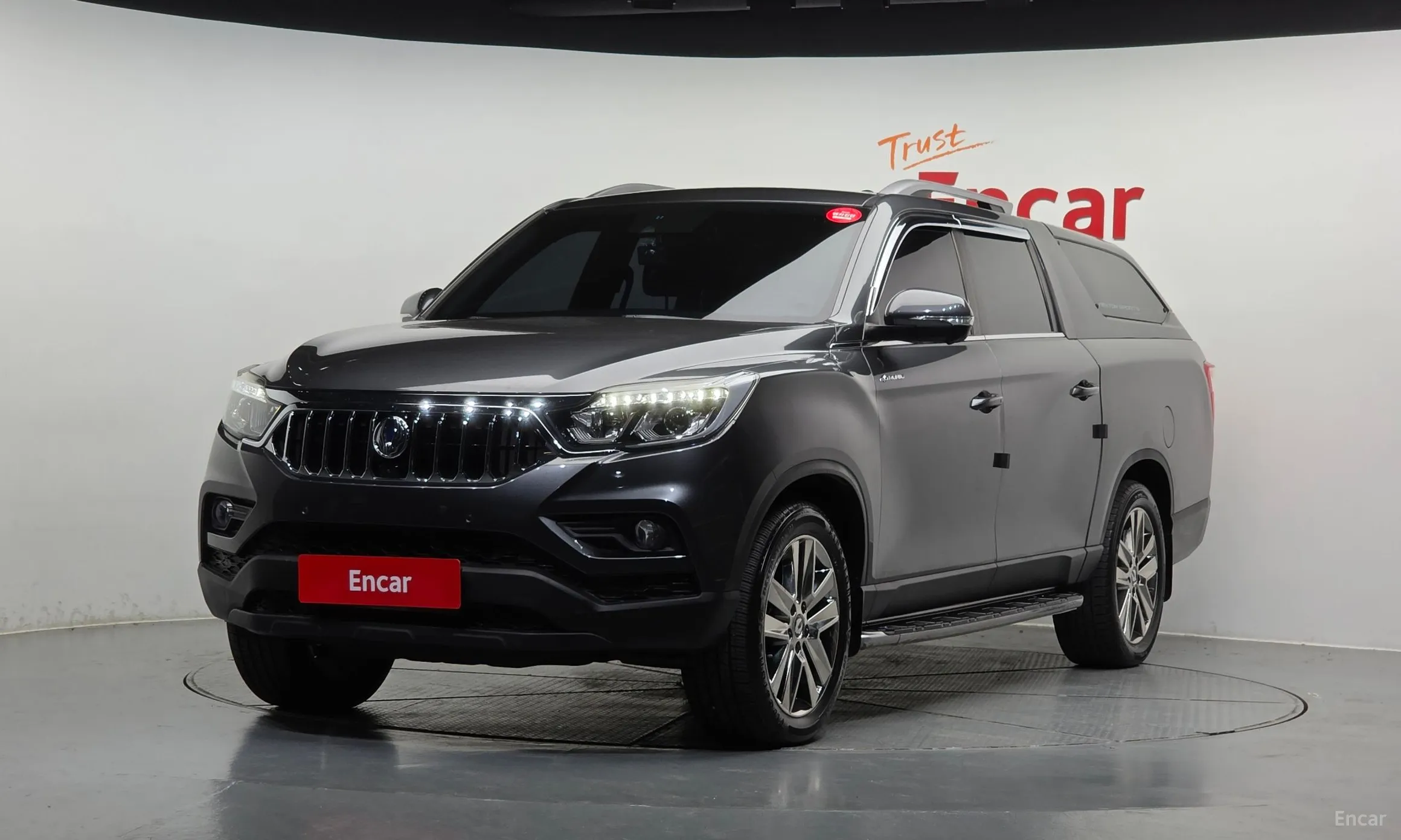 Rexton Sports Khan