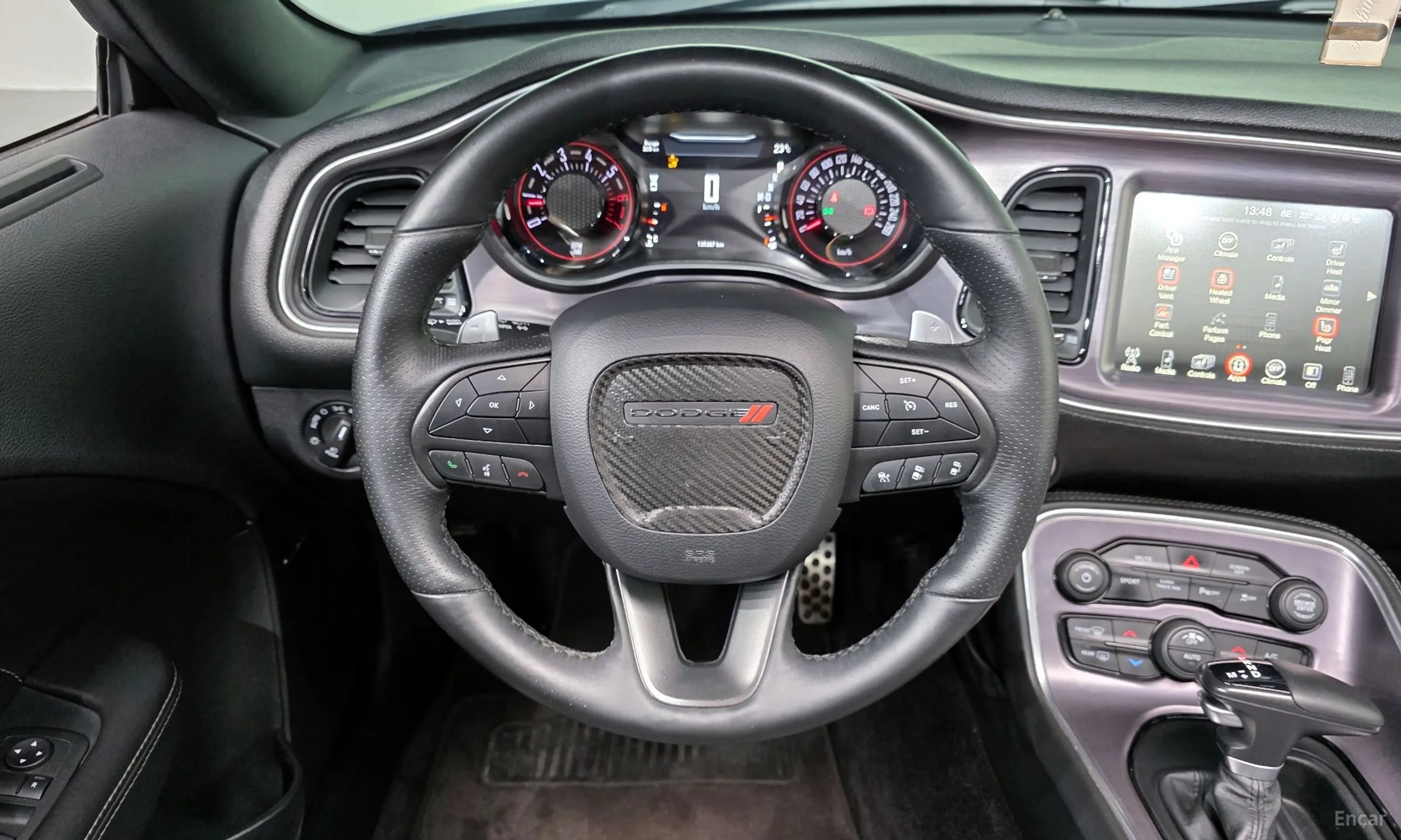 Dodge Challenger превью 12