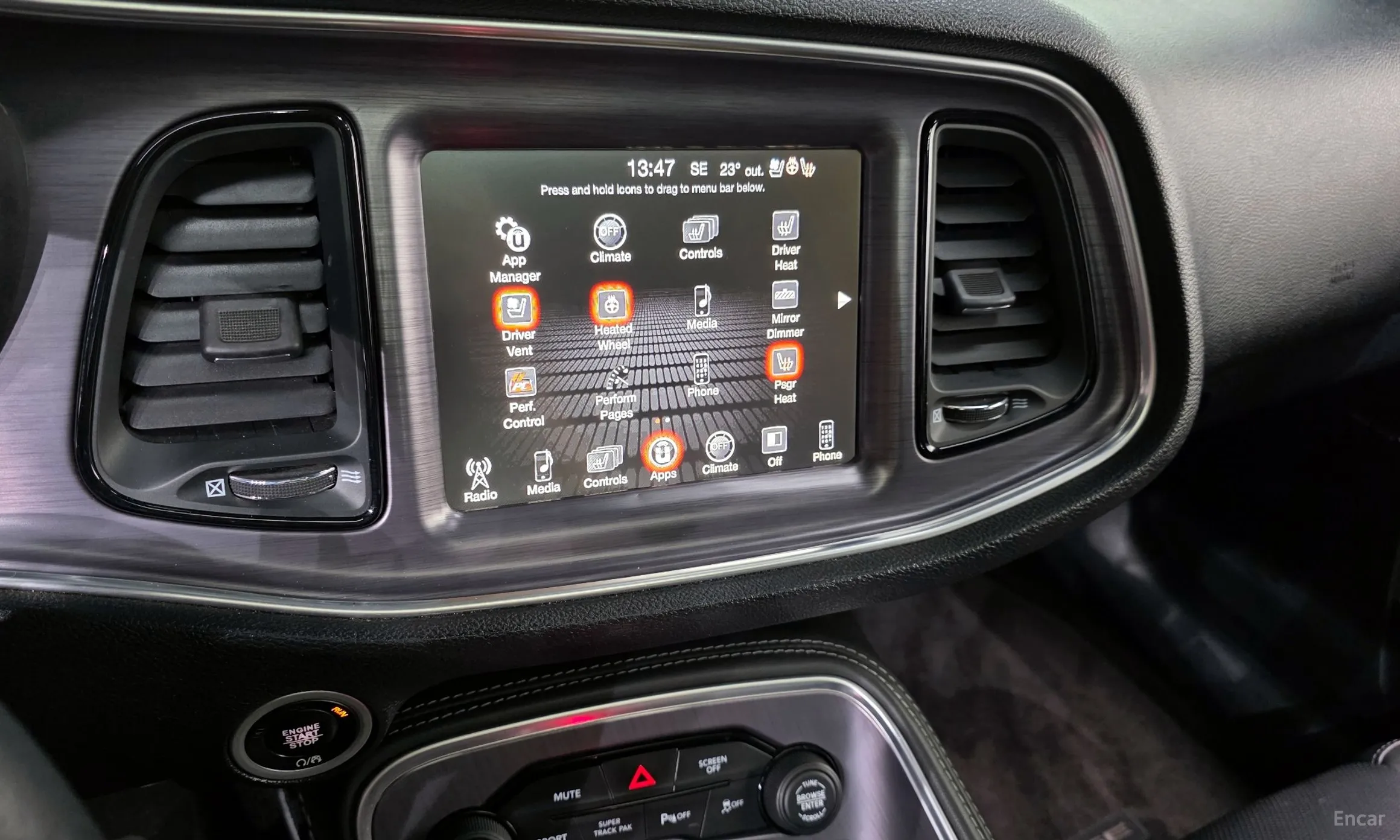 Dodge Challenger превью 14