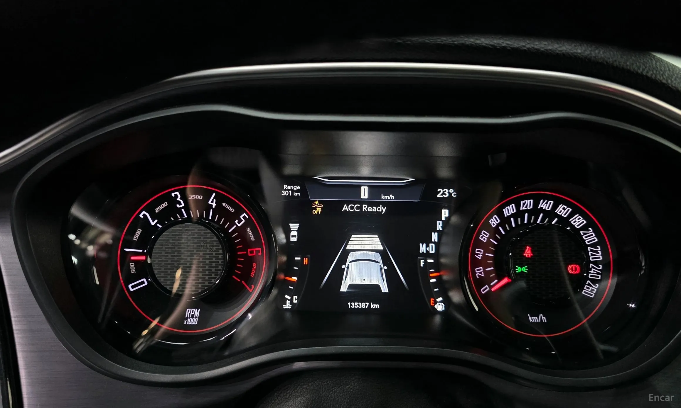 Dodge Challenger превью 8
