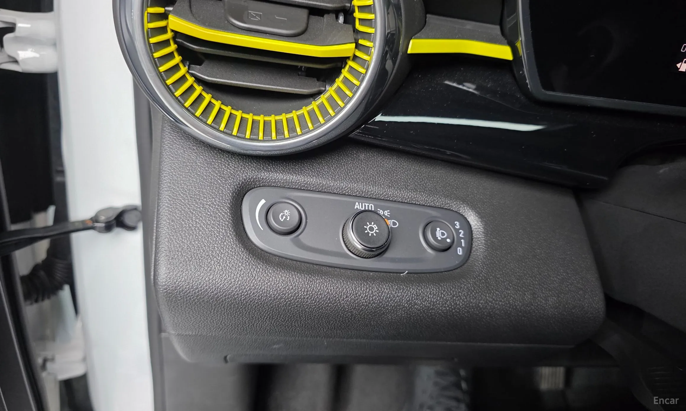 Chevrolet (GM Daewoo) Trax Crossover превью 13