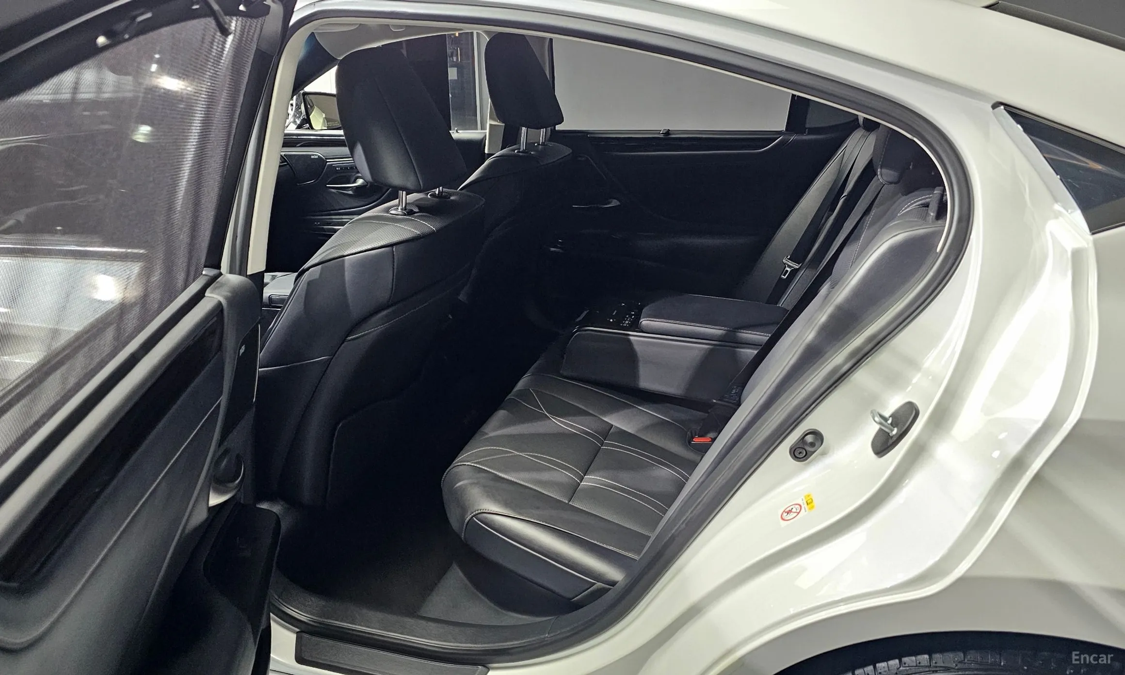 Lexus ES300h 7th Generation превью 11