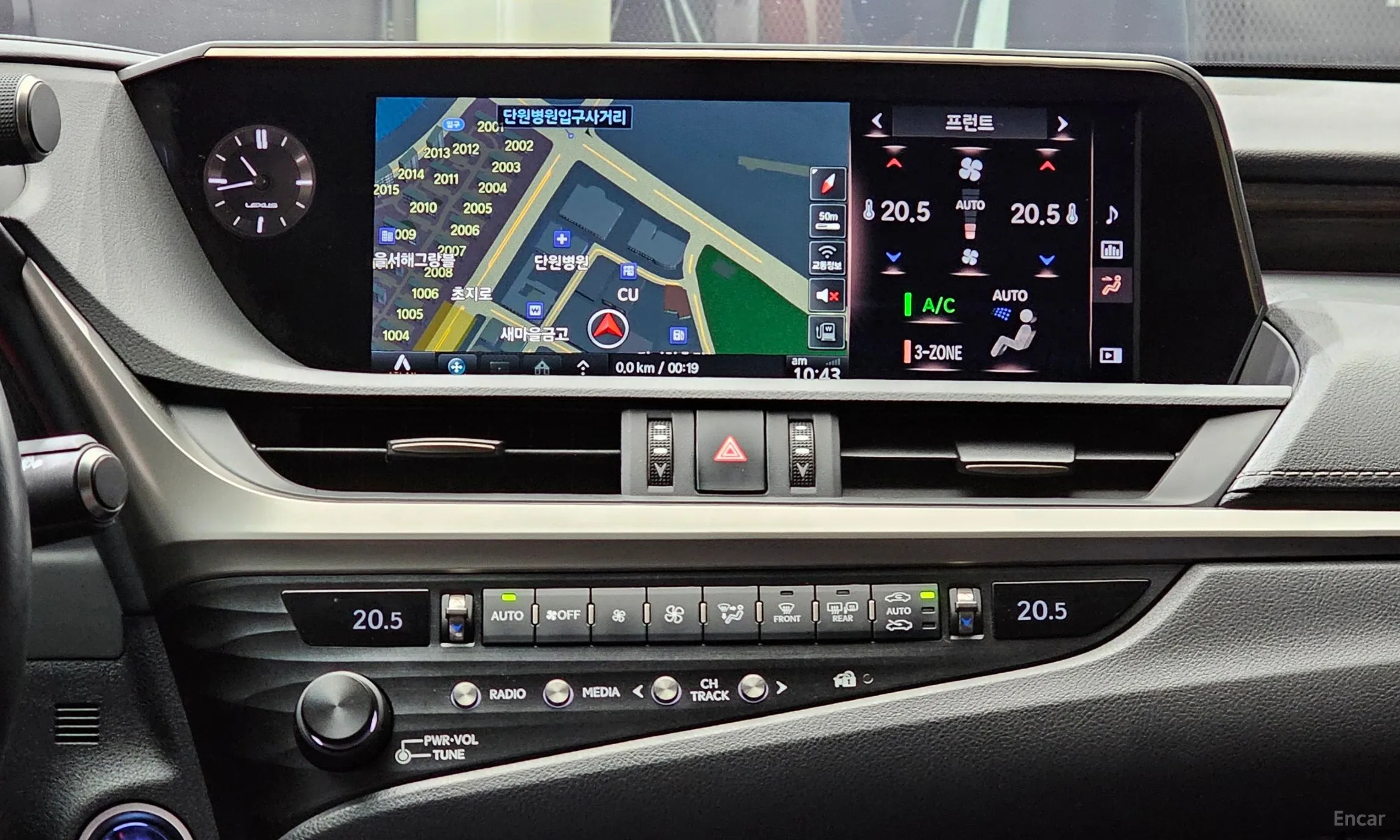 Lexus ES300h 7th Generation превью 14