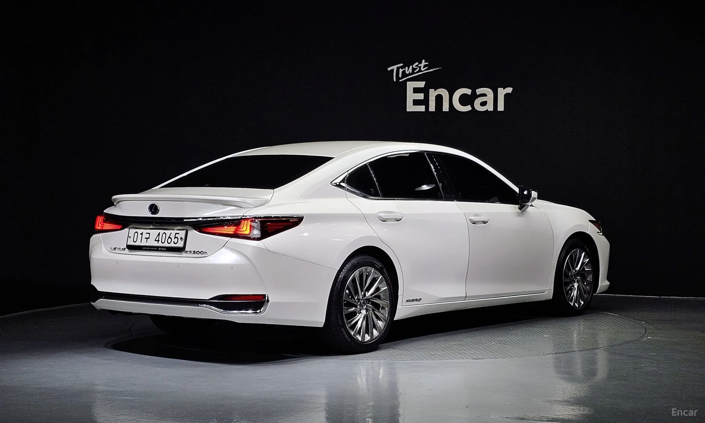 Lexus ES300h 7th Generation превью 2