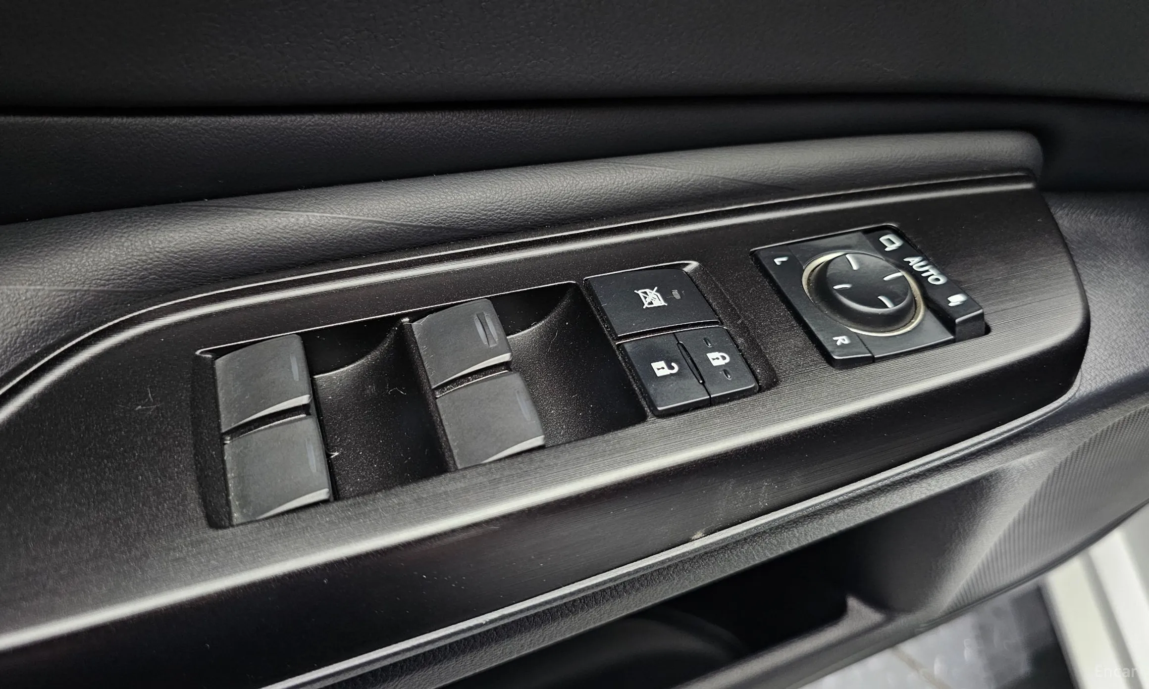 Lexus ES300h 7th Generation превью 20
