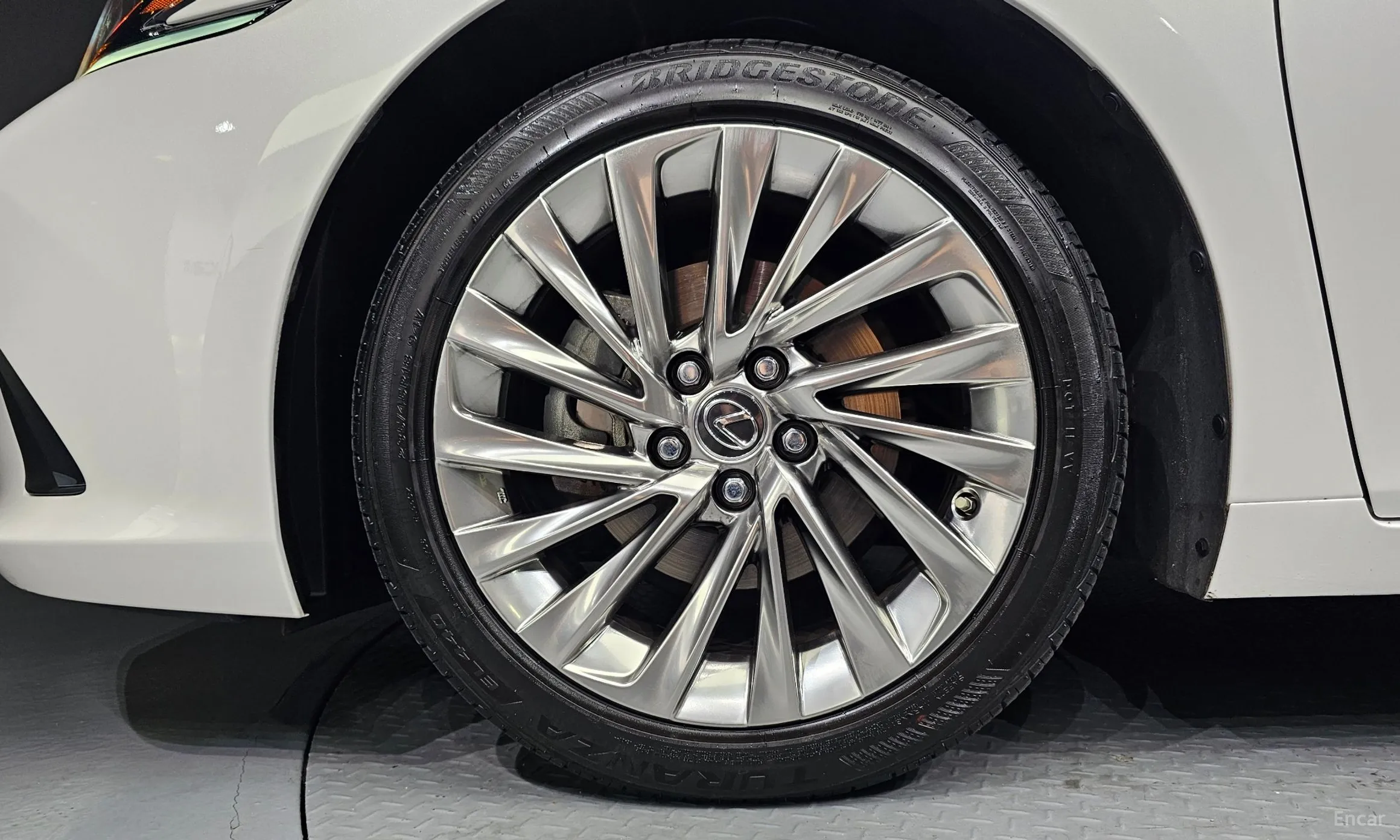 Lexus ES300h 7th Generation превью 5