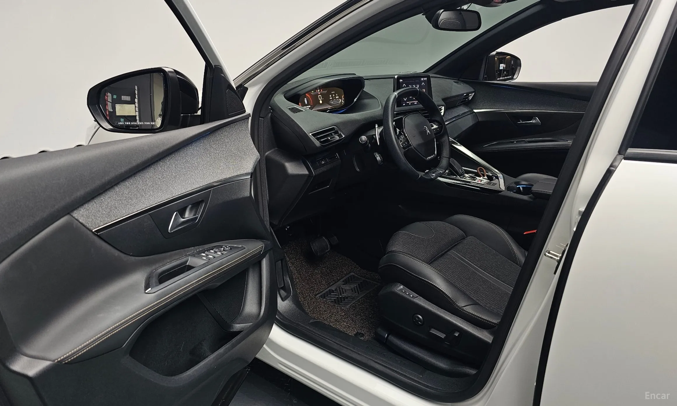 Peugeot 3008 2nd generation превью 10