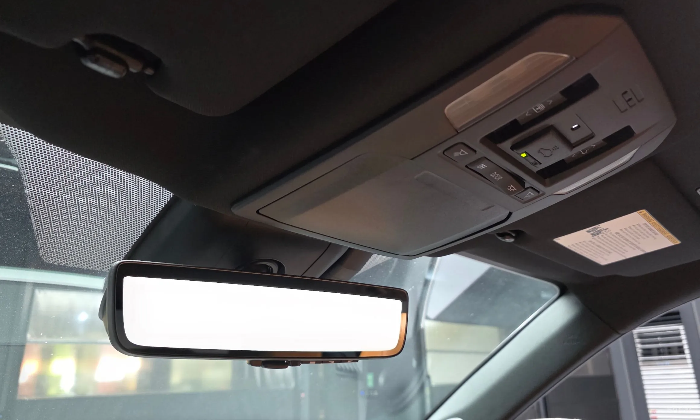 Toyota Highlander превью 16