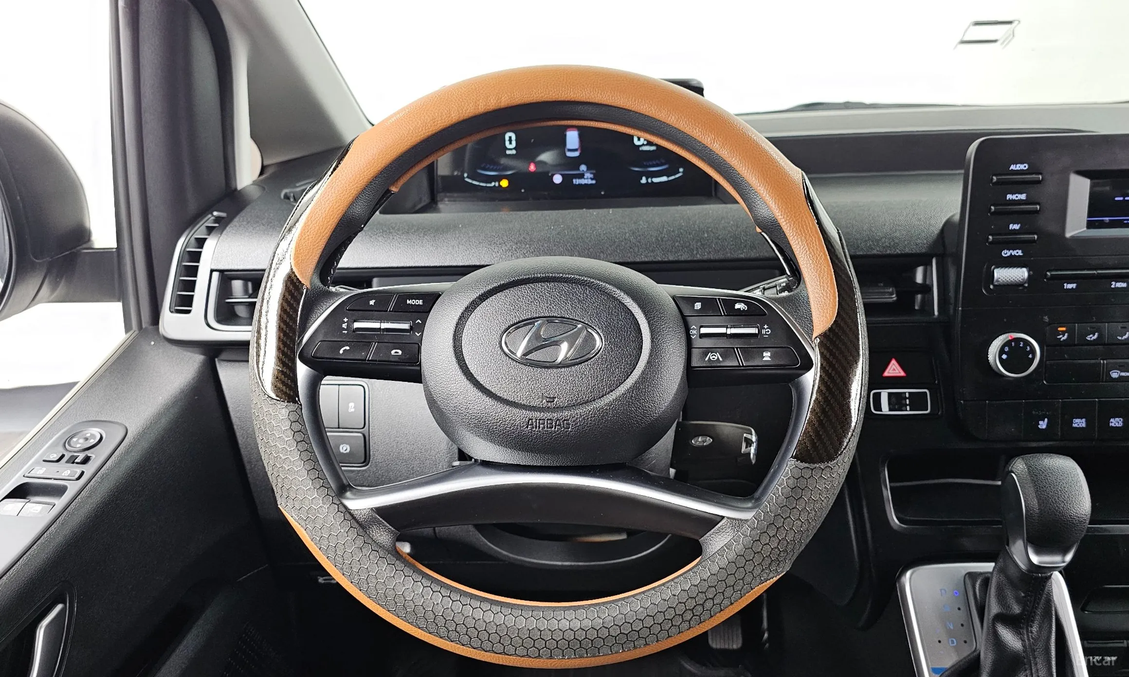 Hyundai Staria превью 13