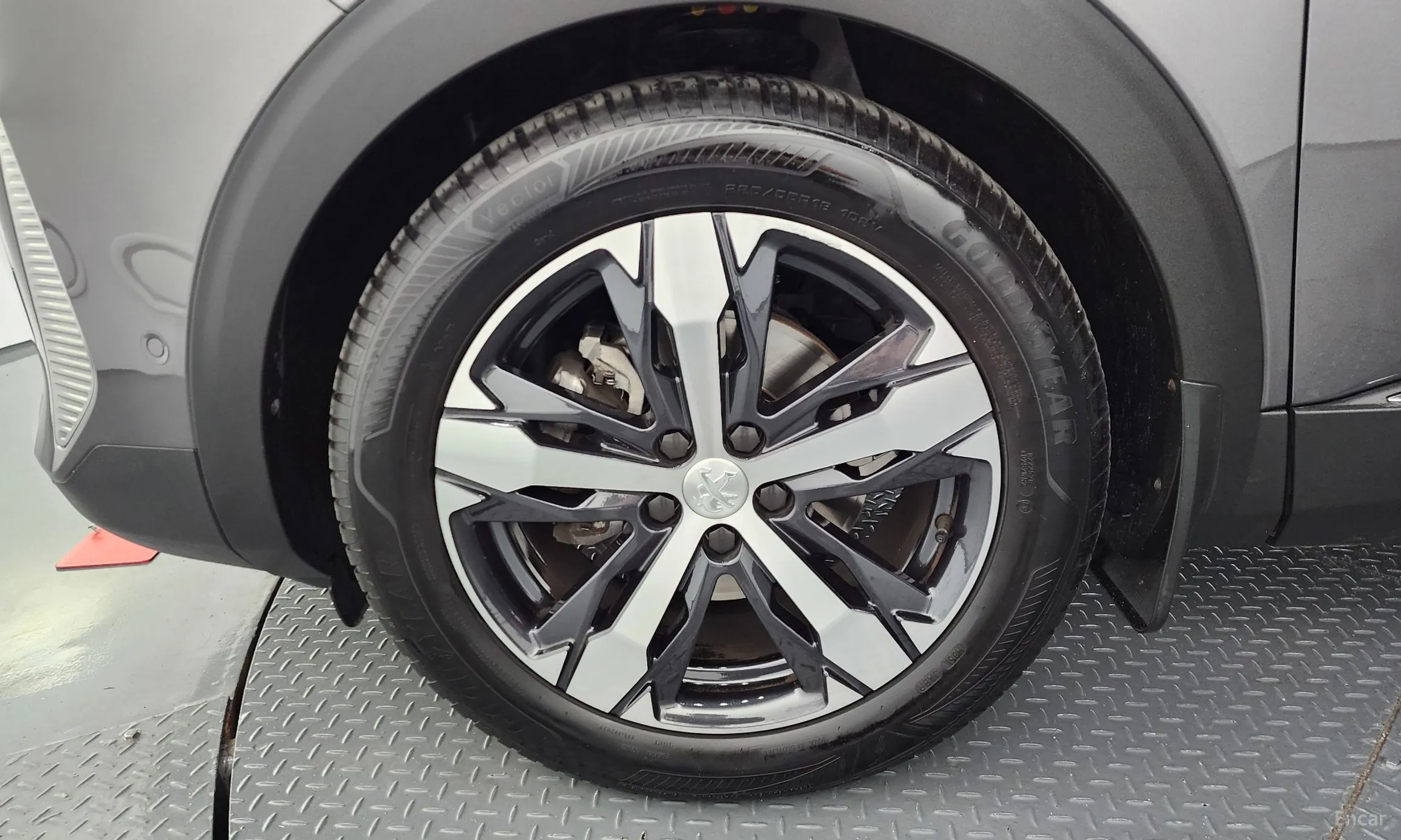 Peugeot 5008 2nd generation превью 5