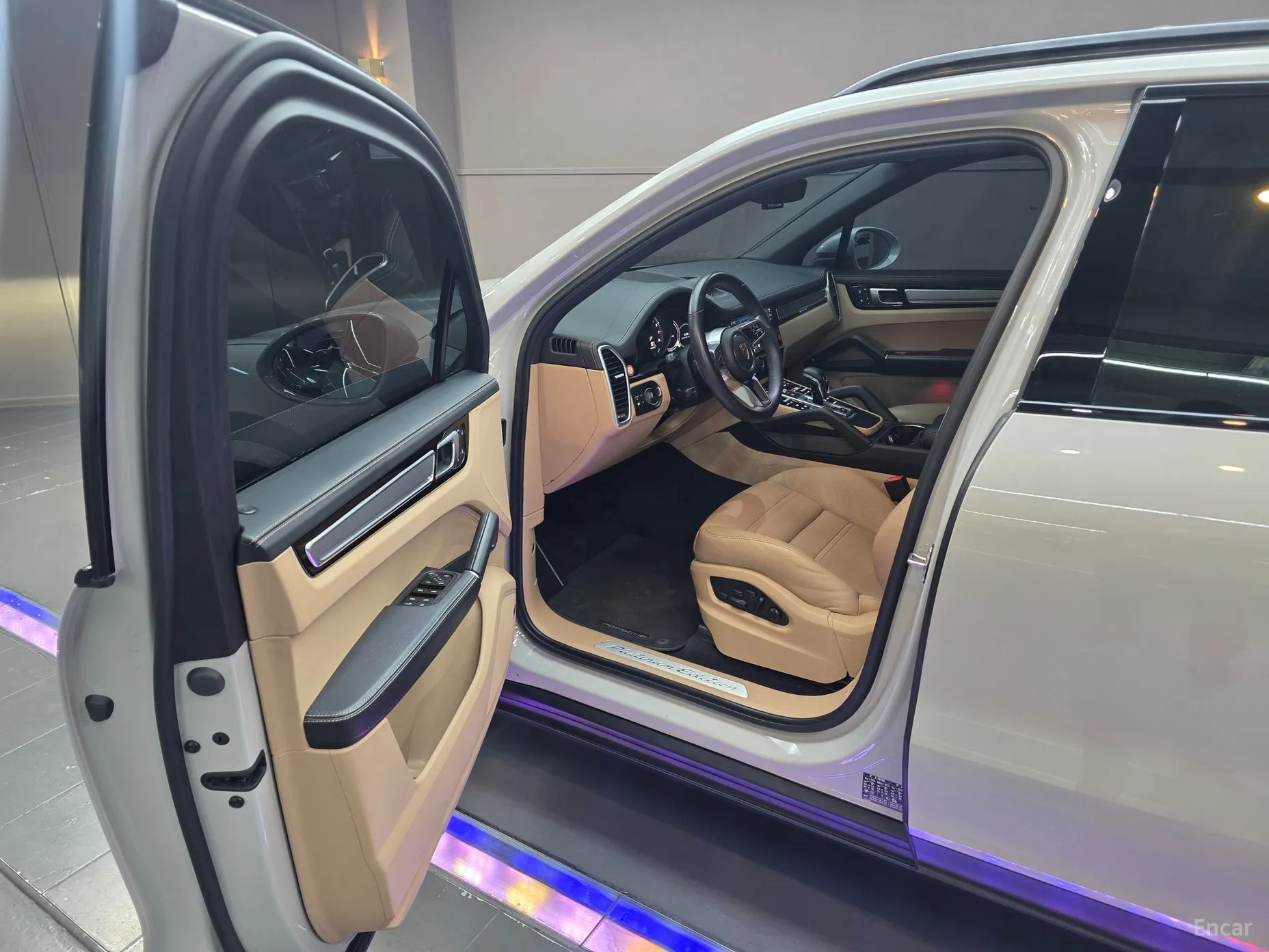 Porsche Cayenne (PO536) превью 10
