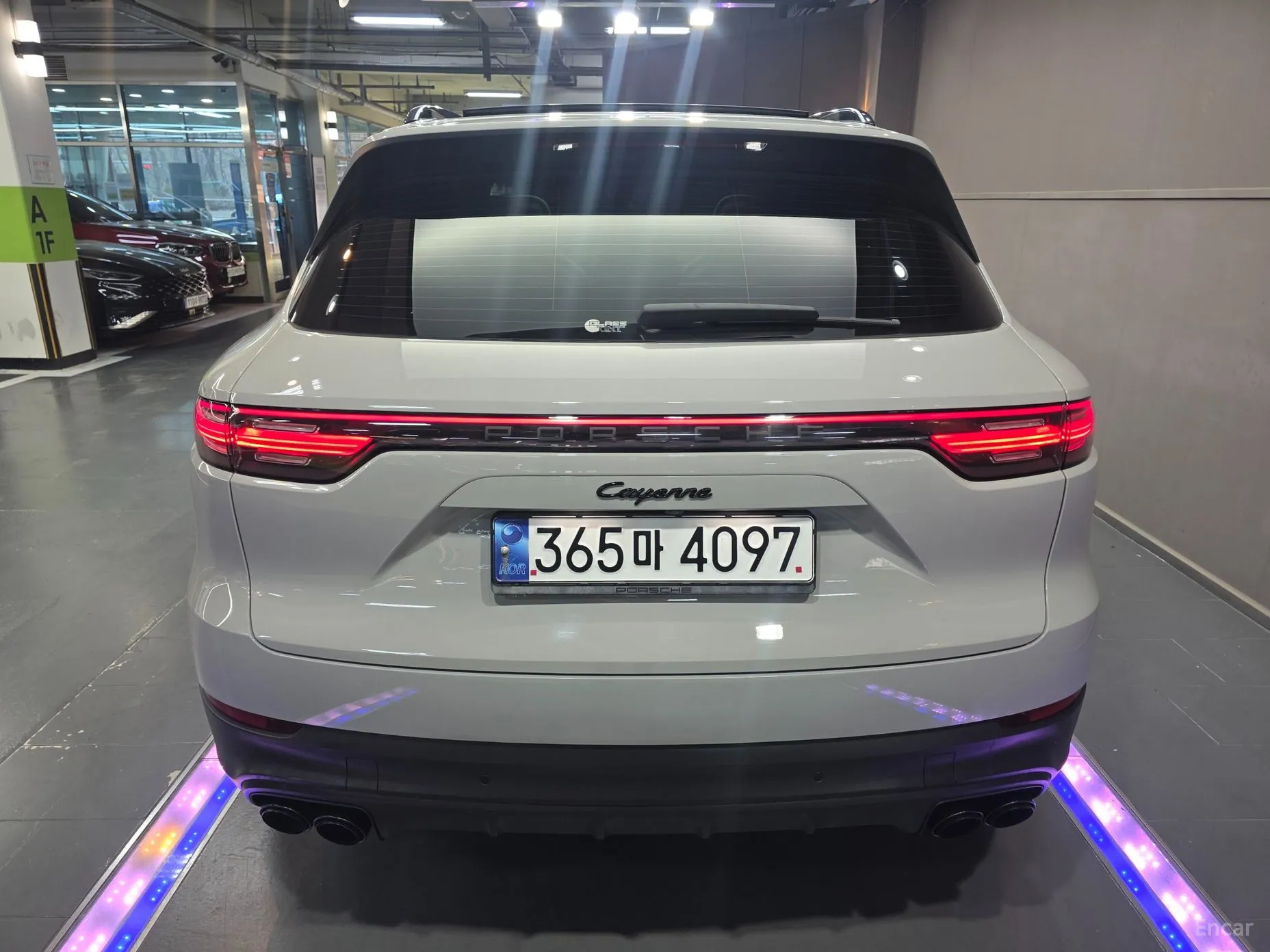 Porsche Cayenne (PO536) превью 4