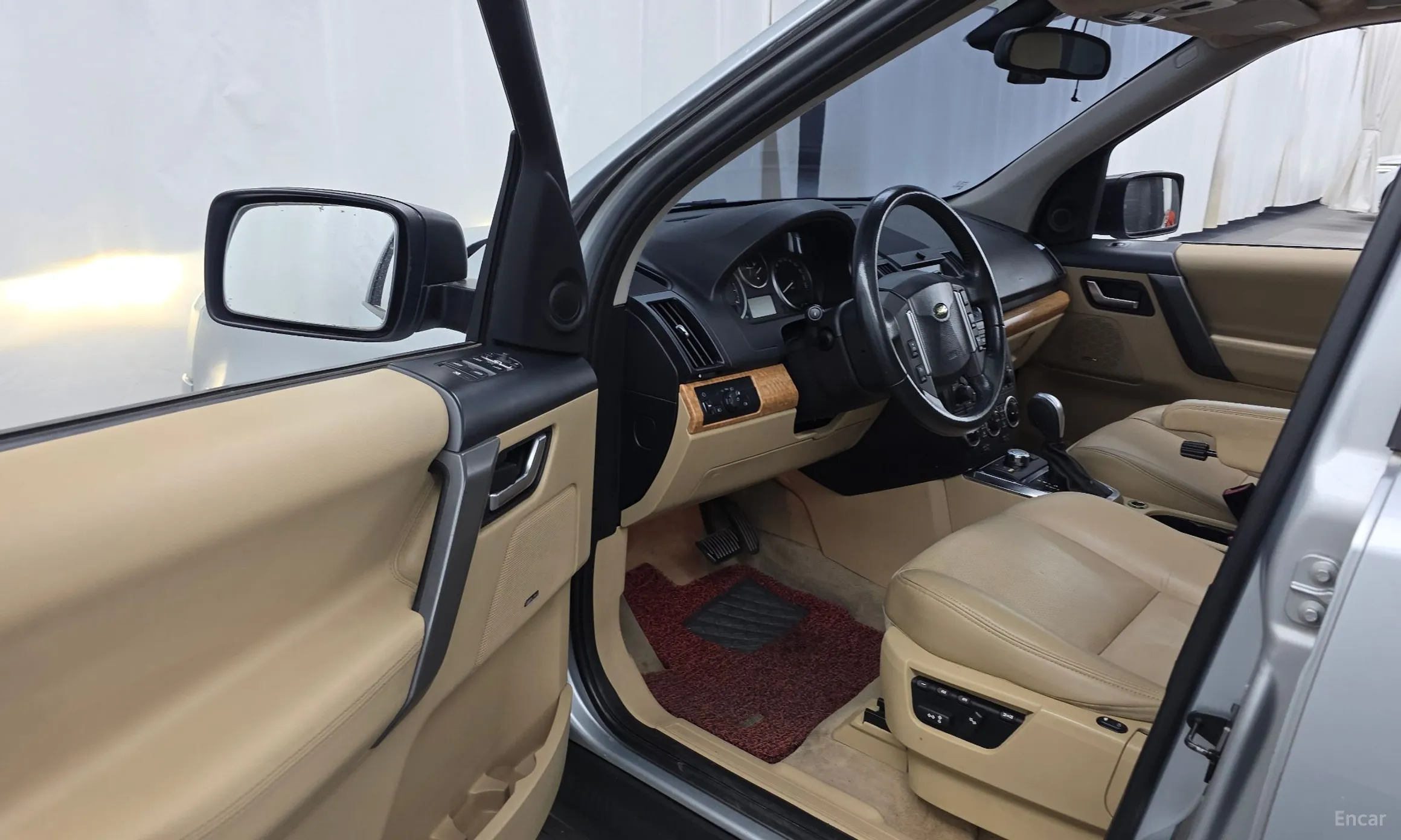 Land Rover Freelander 2 превью 10
