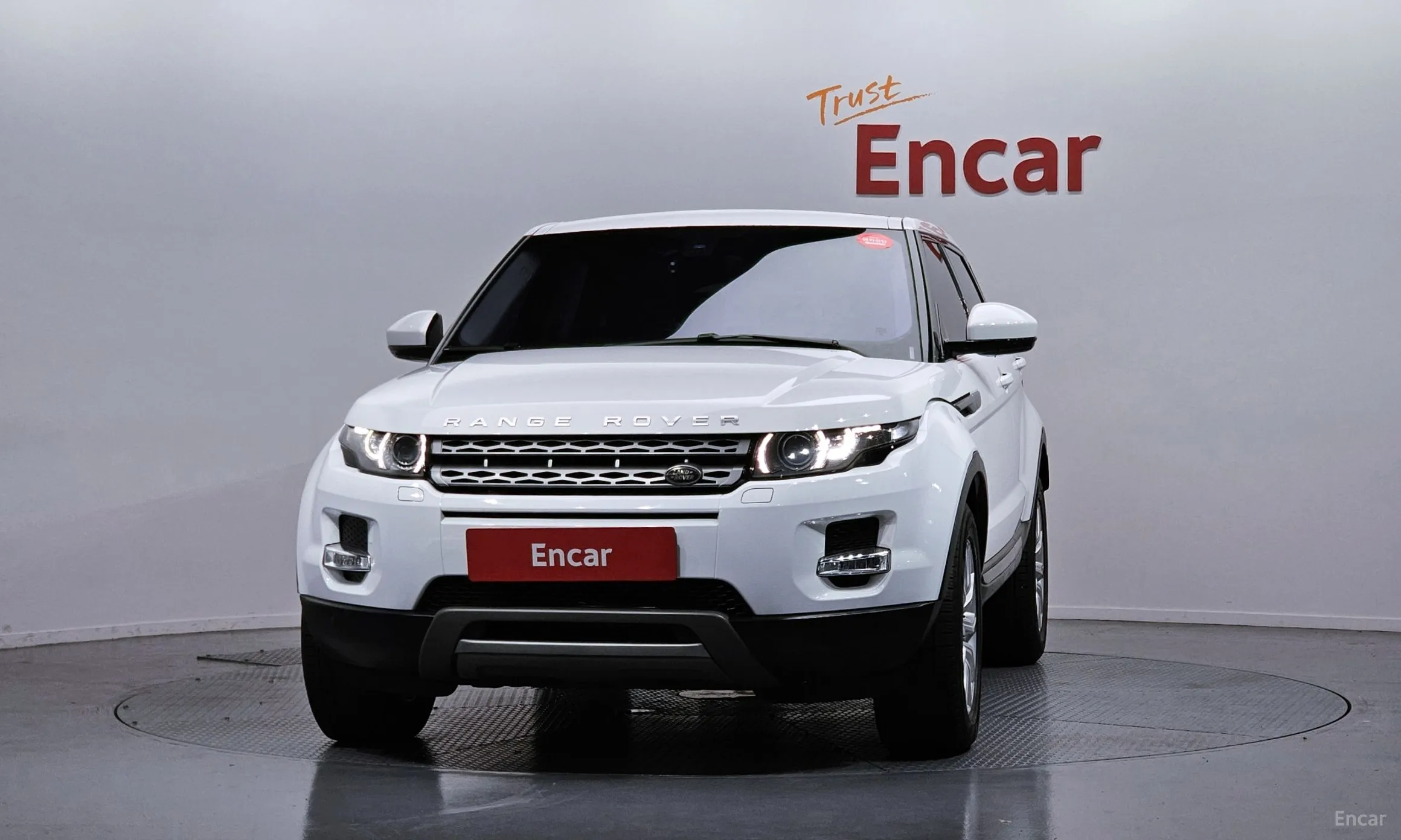 Land Rover Range Rover Evoque превью 3