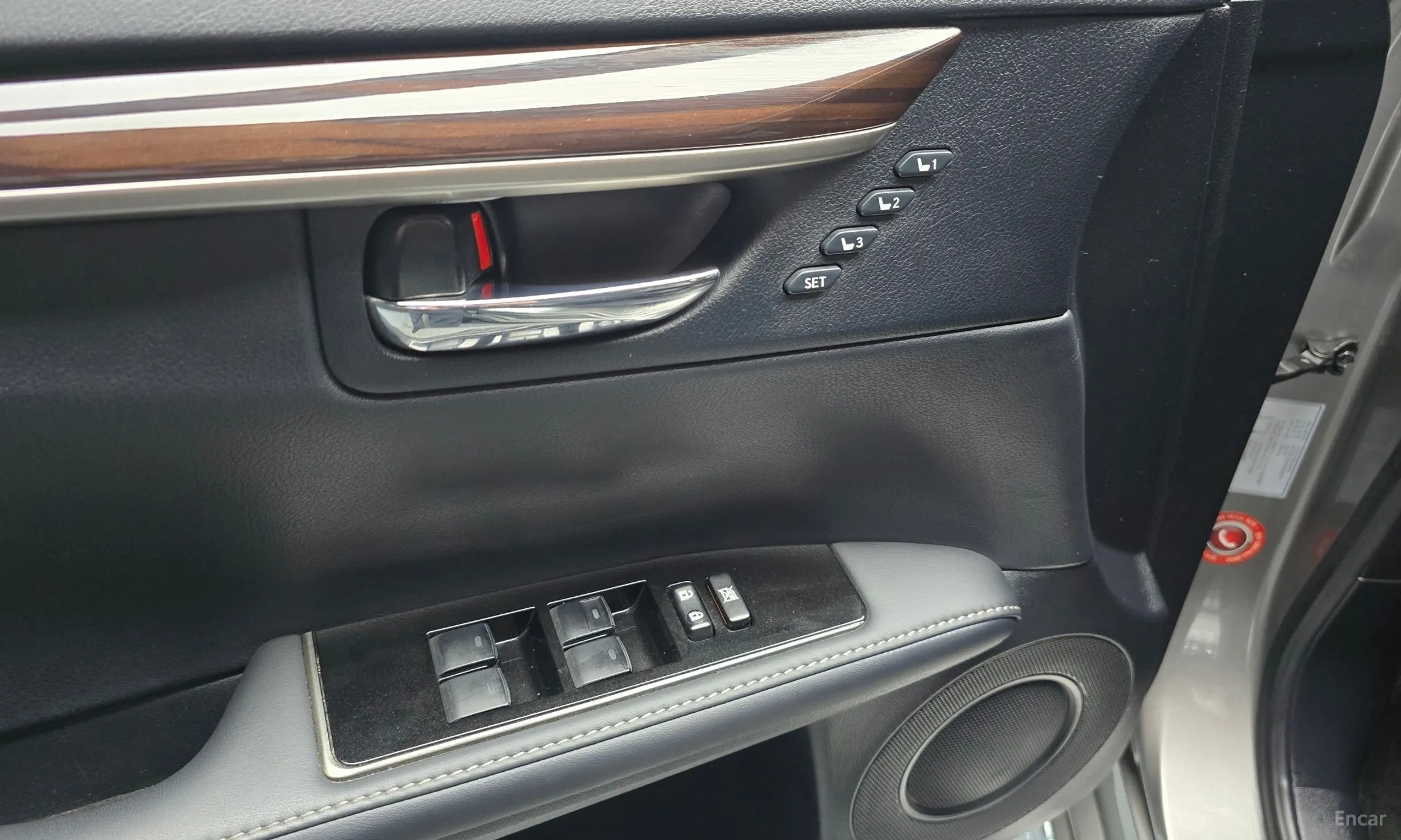Lexus New ES300h превью 14