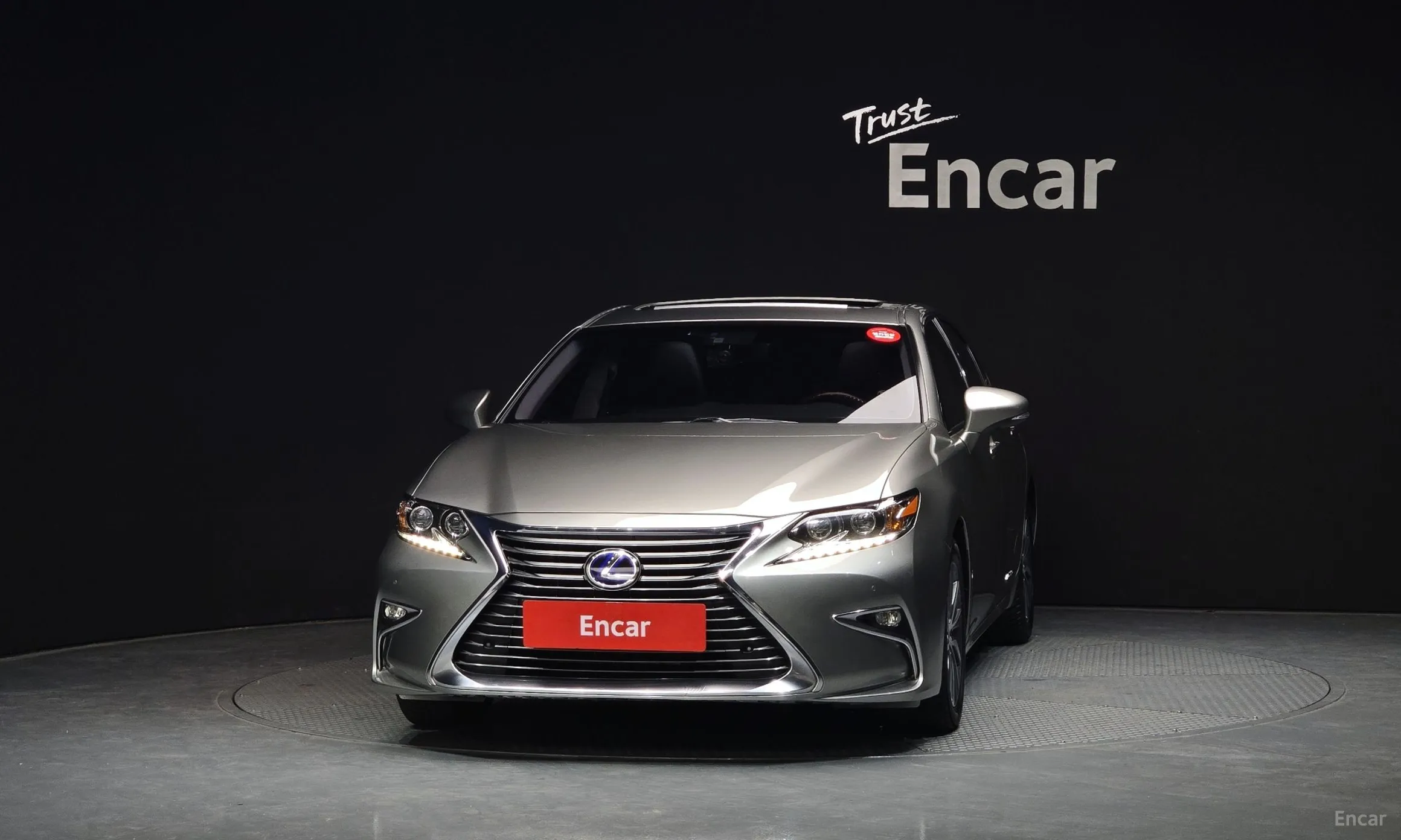 Lexus New ES300h превью 3