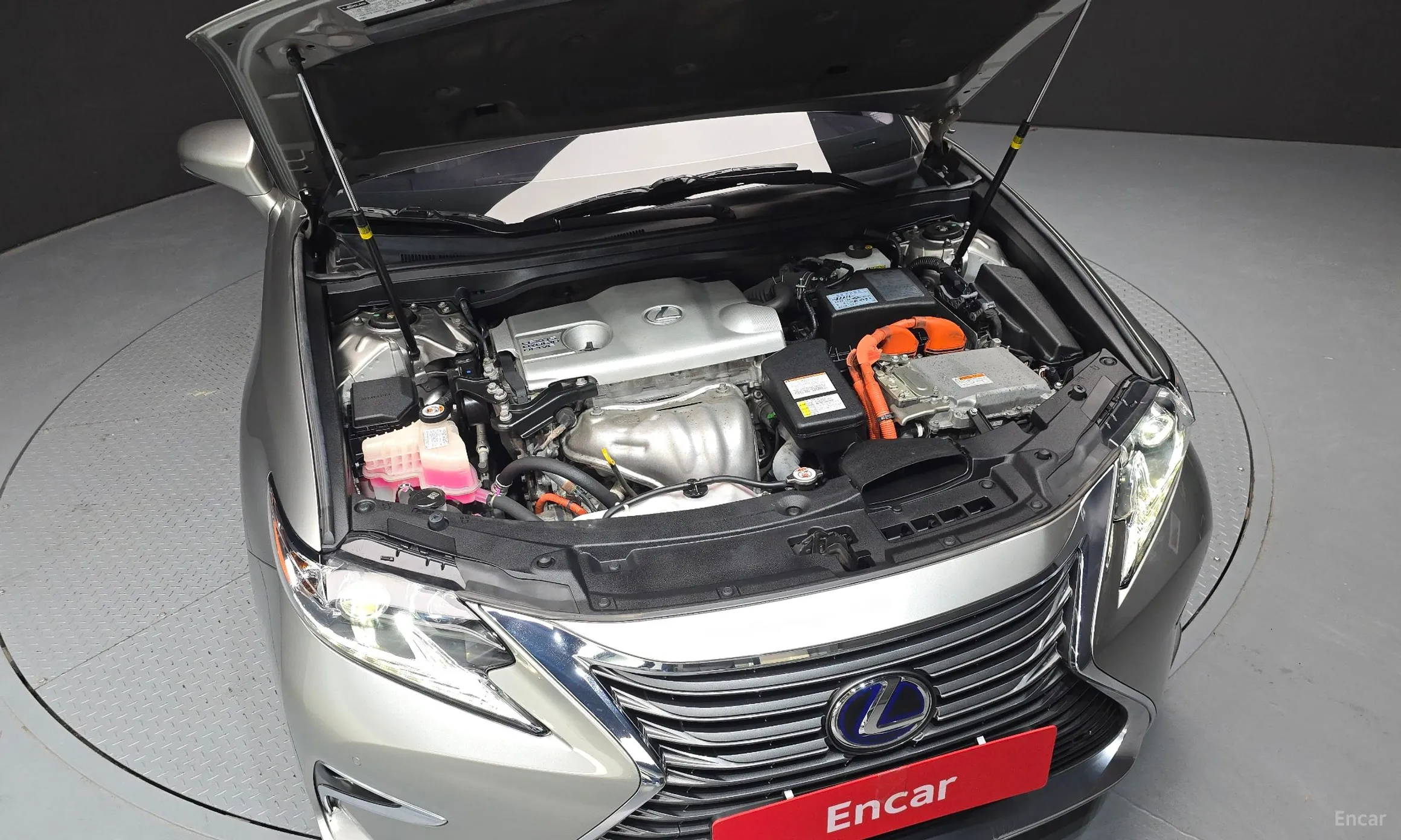 Lexus New ES300h превью 6