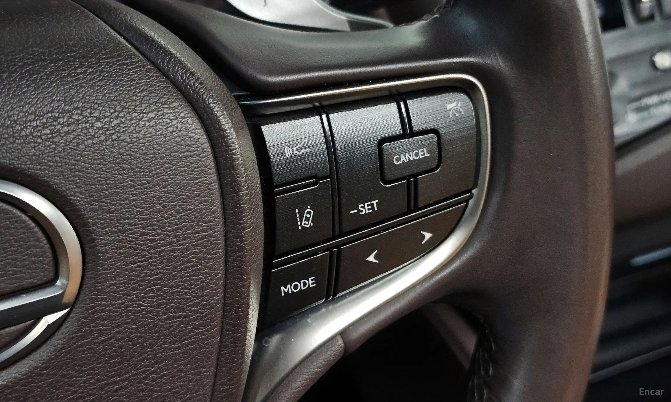 Lexus ES300h 7th Generation превью 13