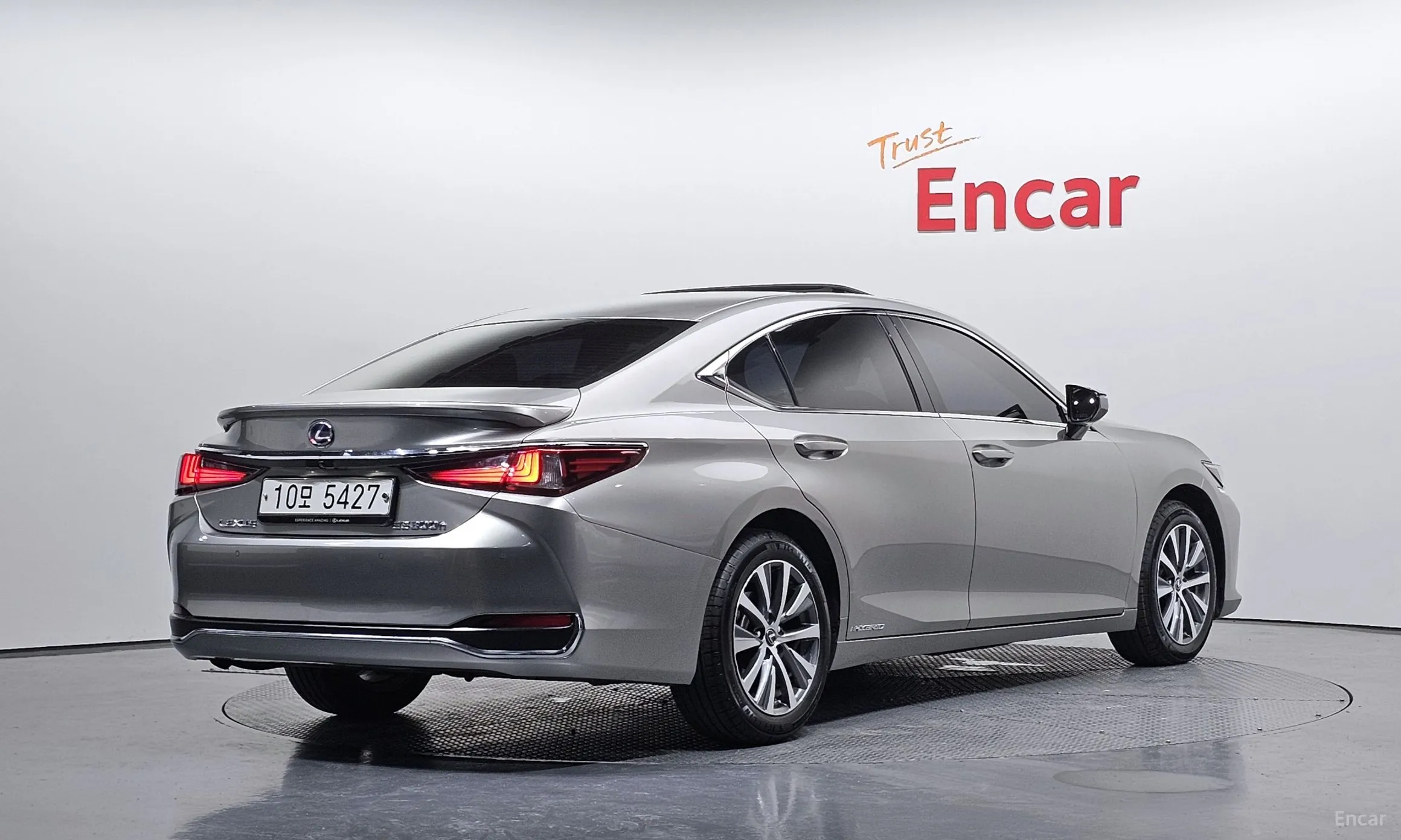Lexus ES300h 7th Generation