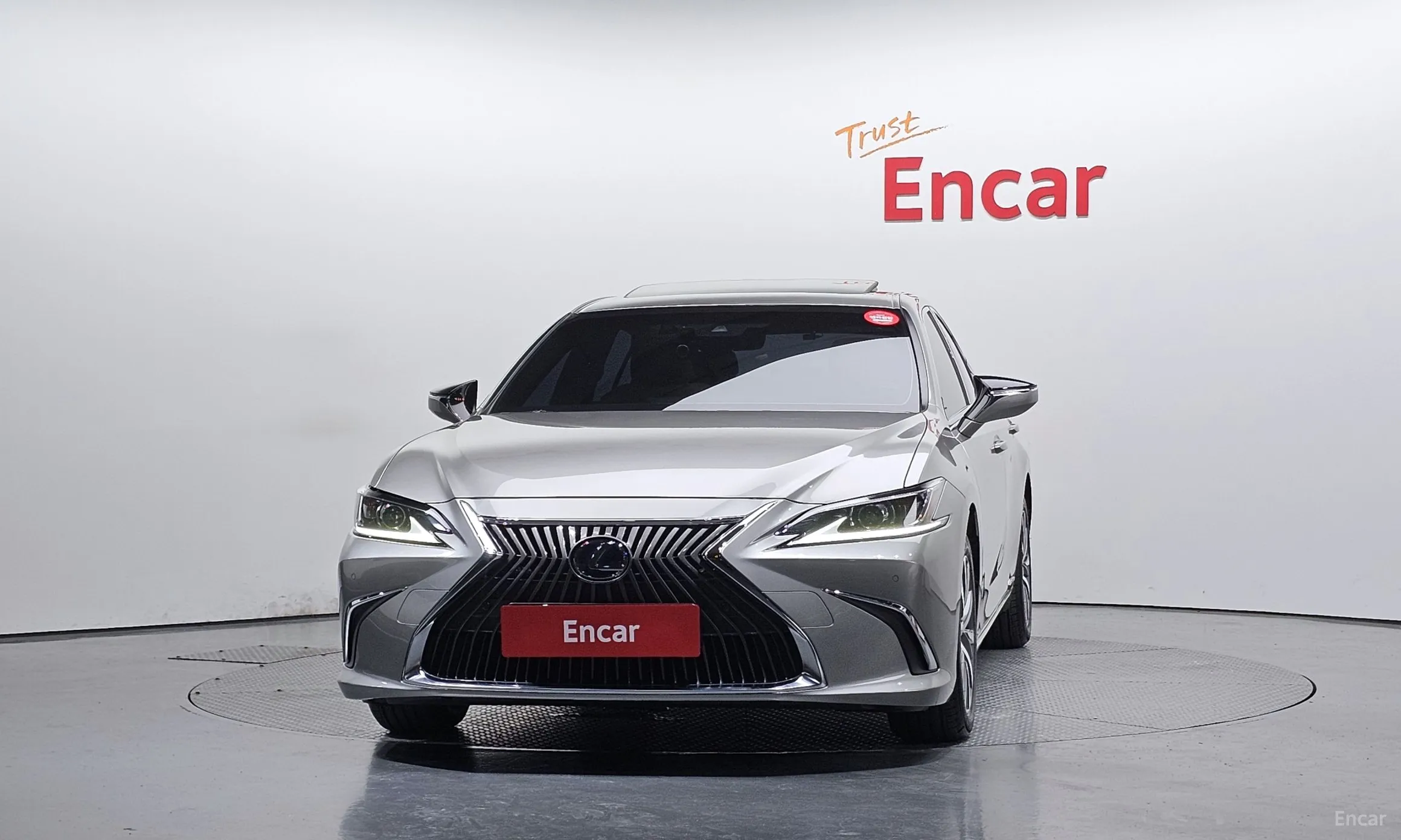 Lexus ES300h 7th Generation превью 3