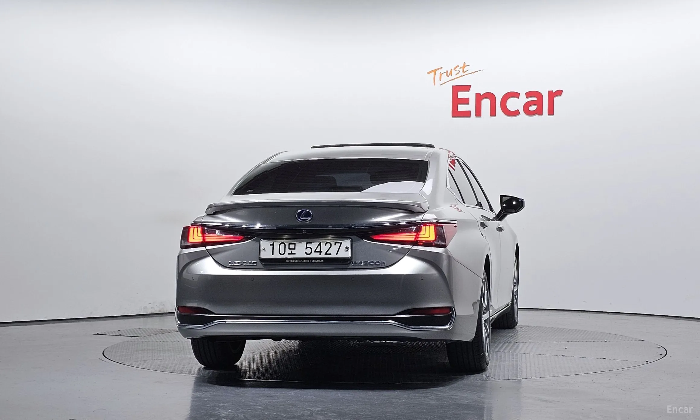 Lexus ES300h 7th Generation превью 4