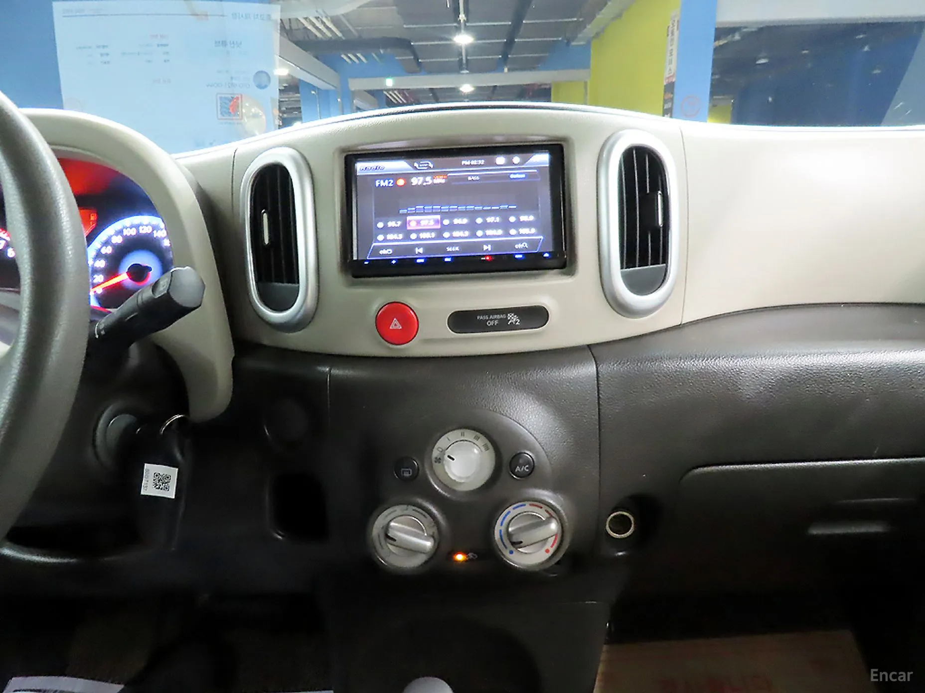 Nissan Cube превью 13