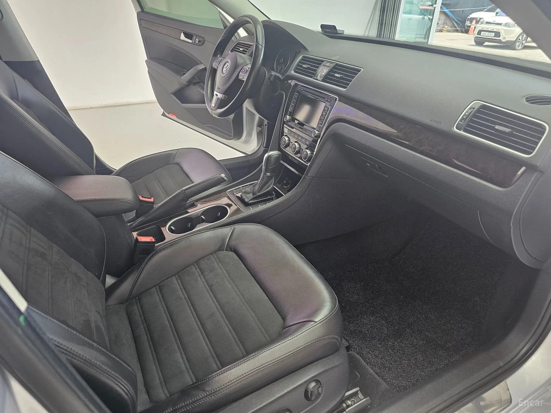 Volkswagen The New Passat превью 10
