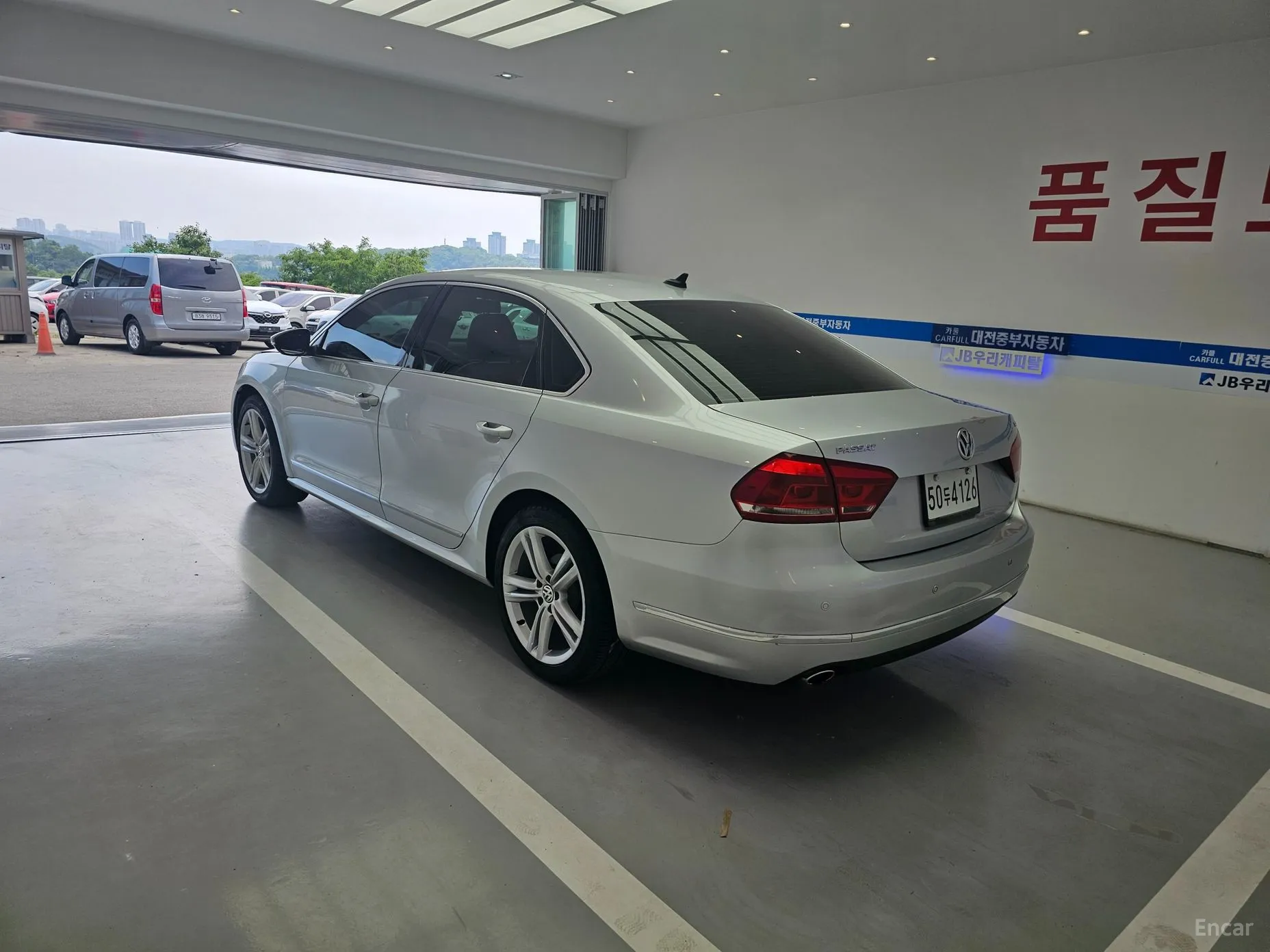 Volkswagen The New Passat превью 4