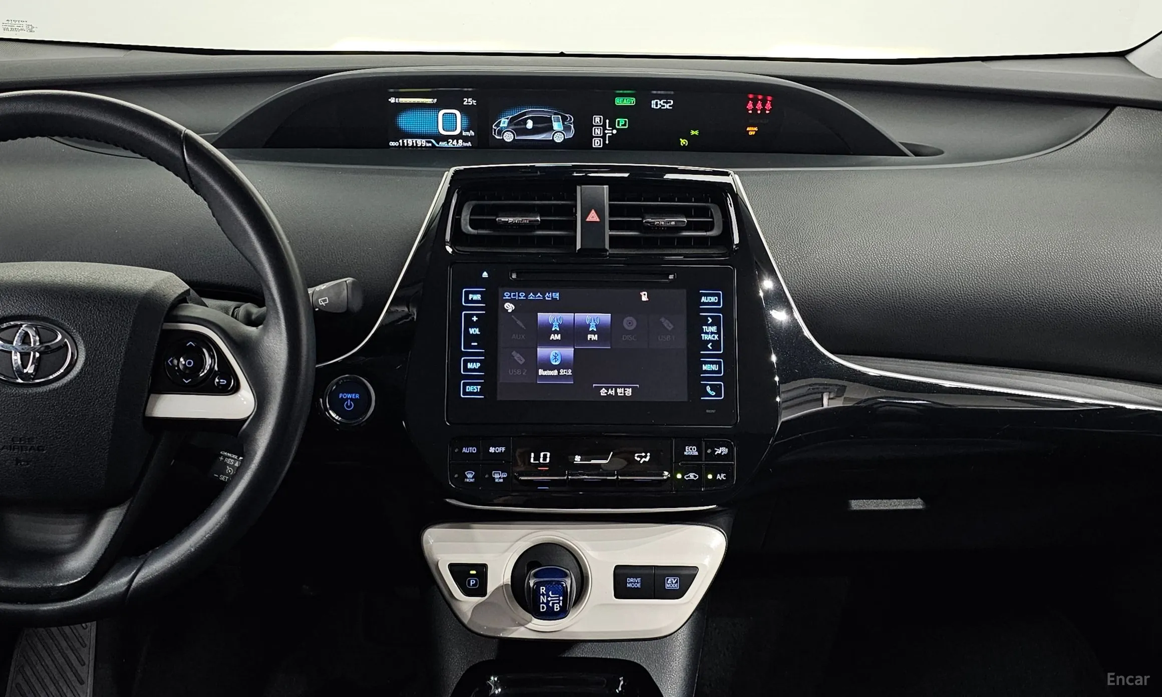 Toyota Prius 4th Generation превью 15
