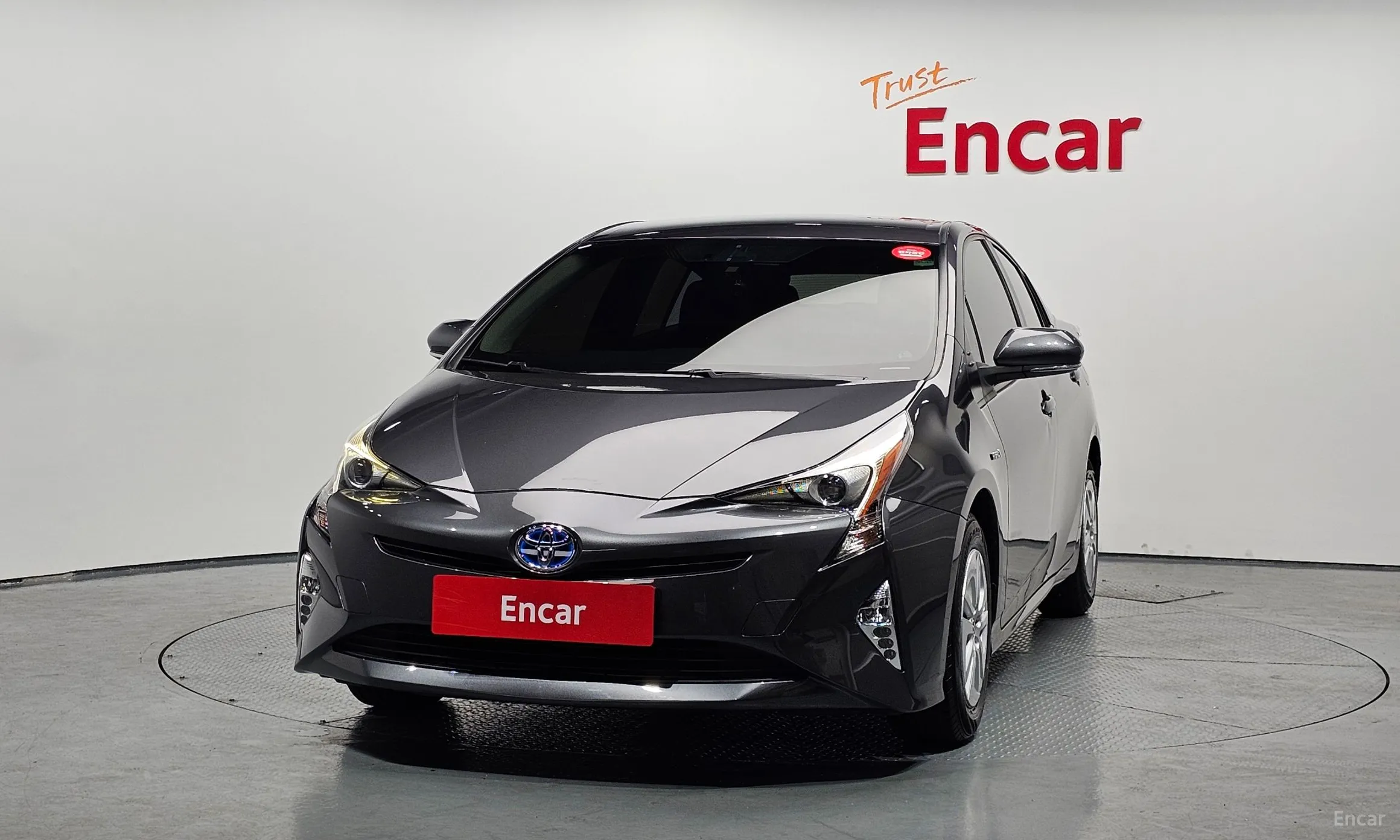 Toyota Prius 4th Generation превью 3
