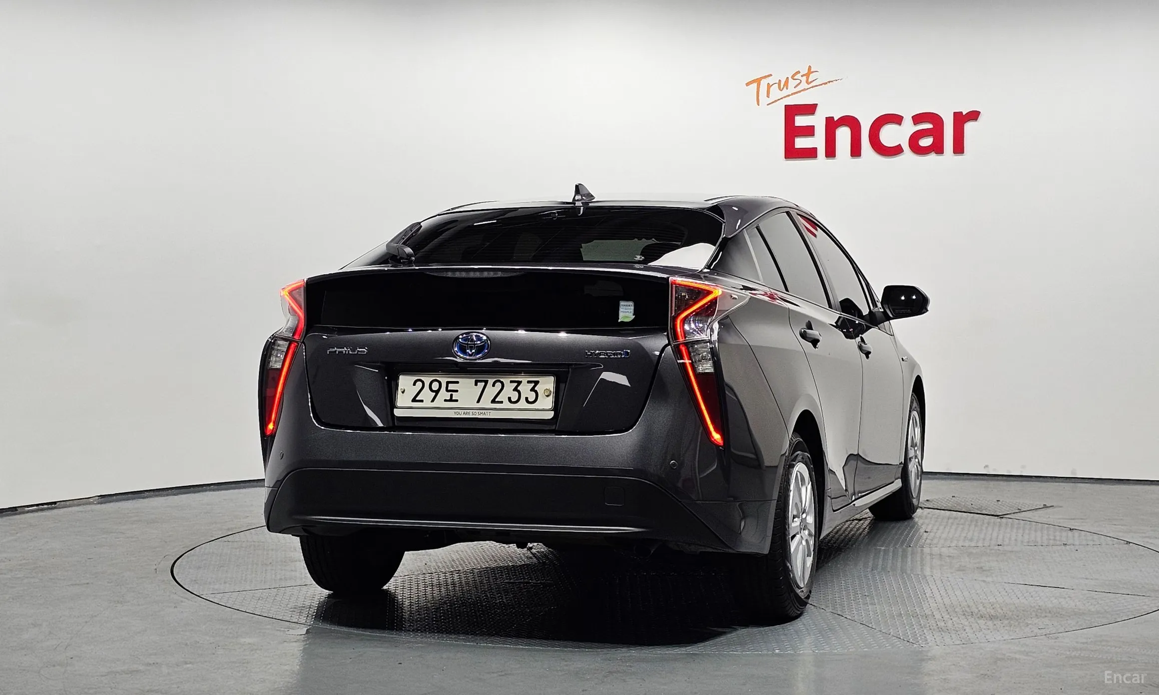 Toyota Prius 4th Generation превью 4