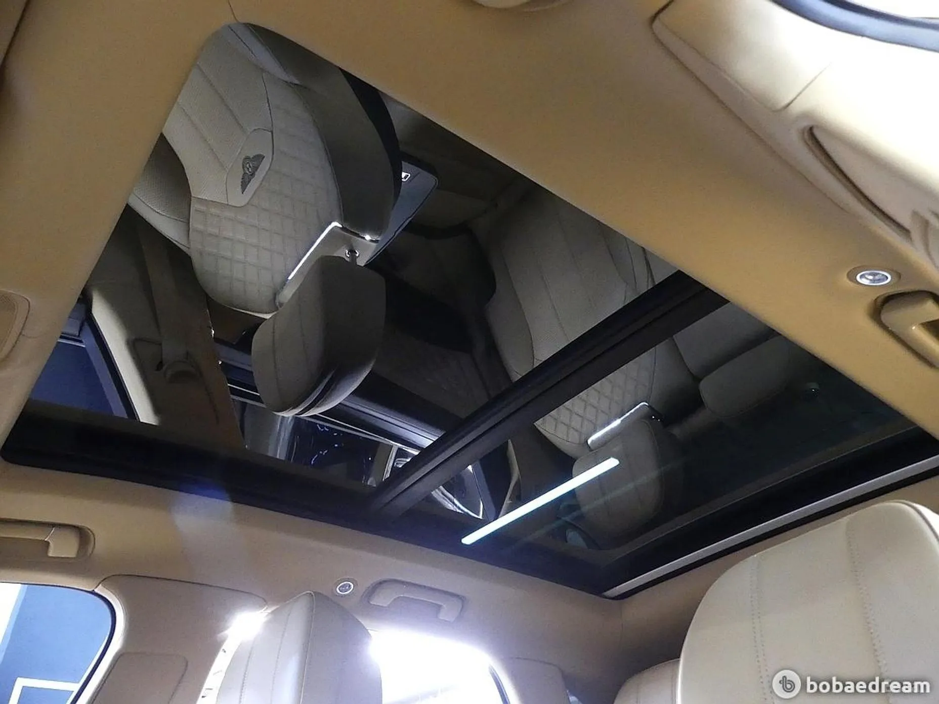 Bentley Bentayga превью 12