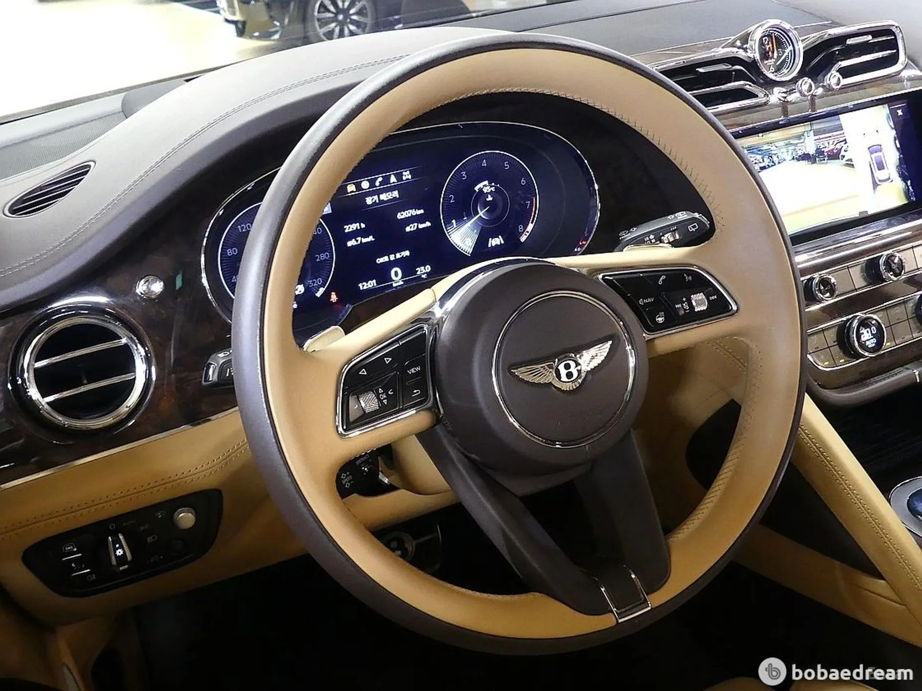 Bentley Bentayga превью 13
