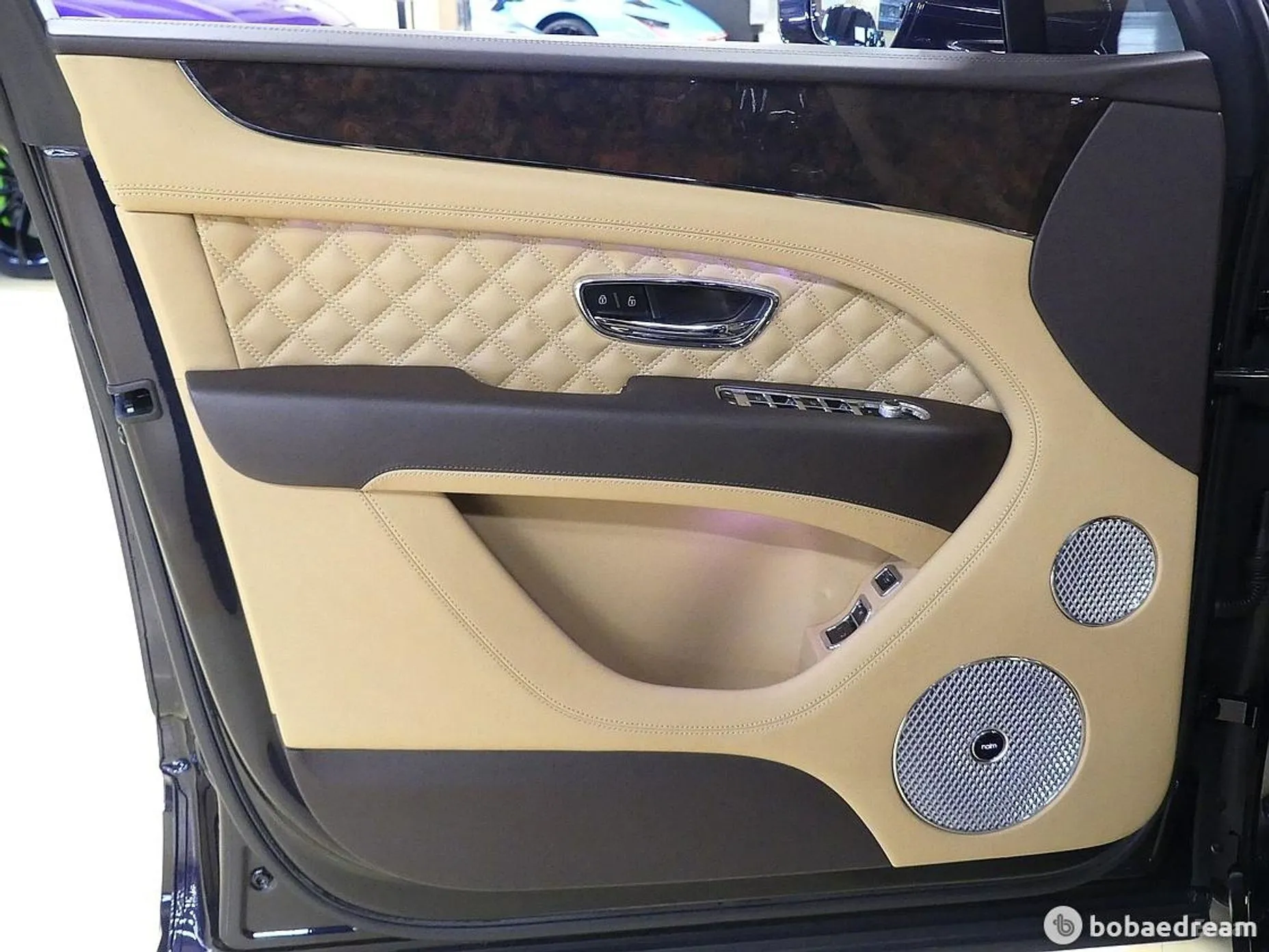 Bentley Bentayga превью 7