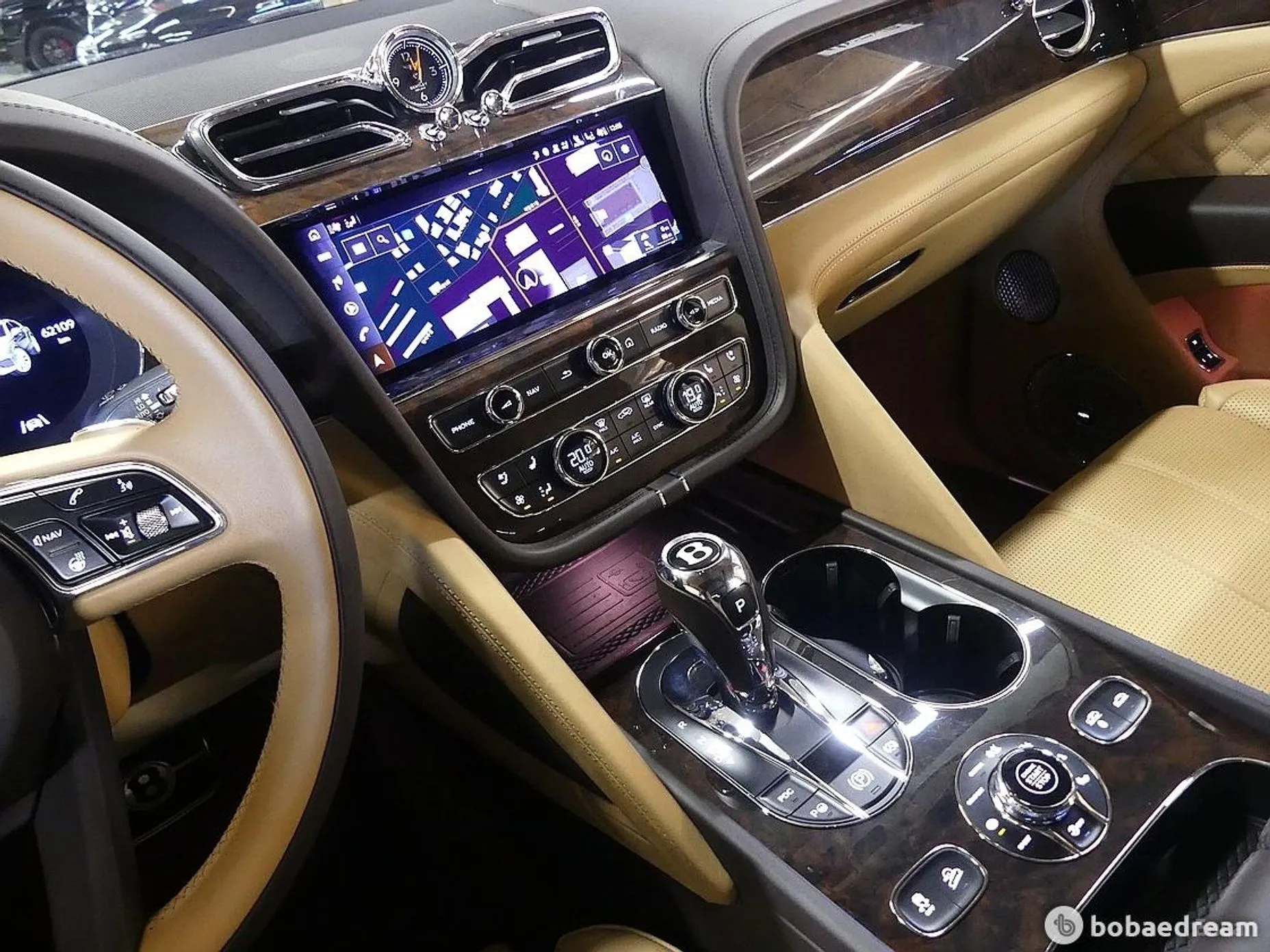 Bentley Bentayga превью 9