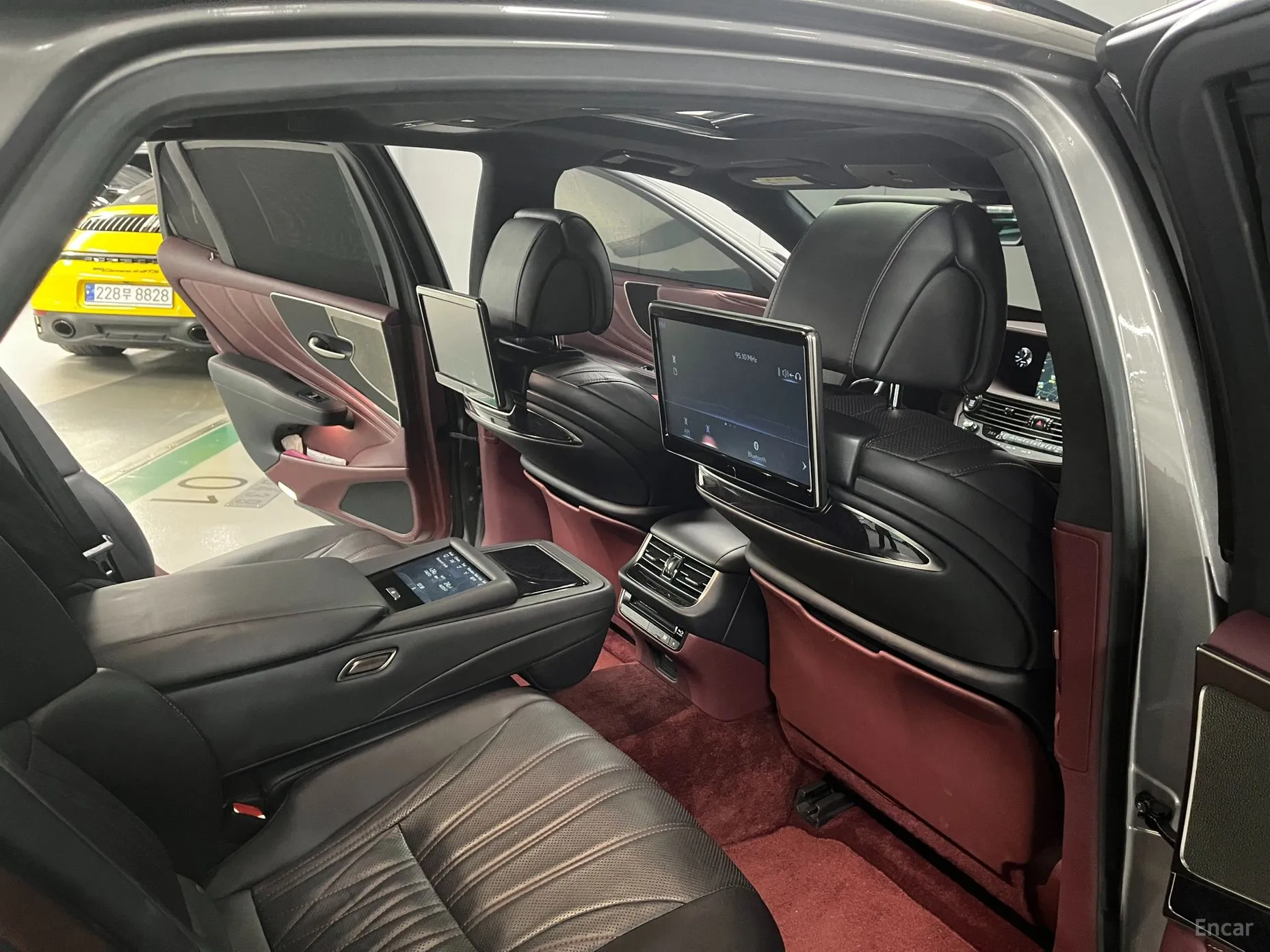 Lexus LS500 5th Generation превью 17