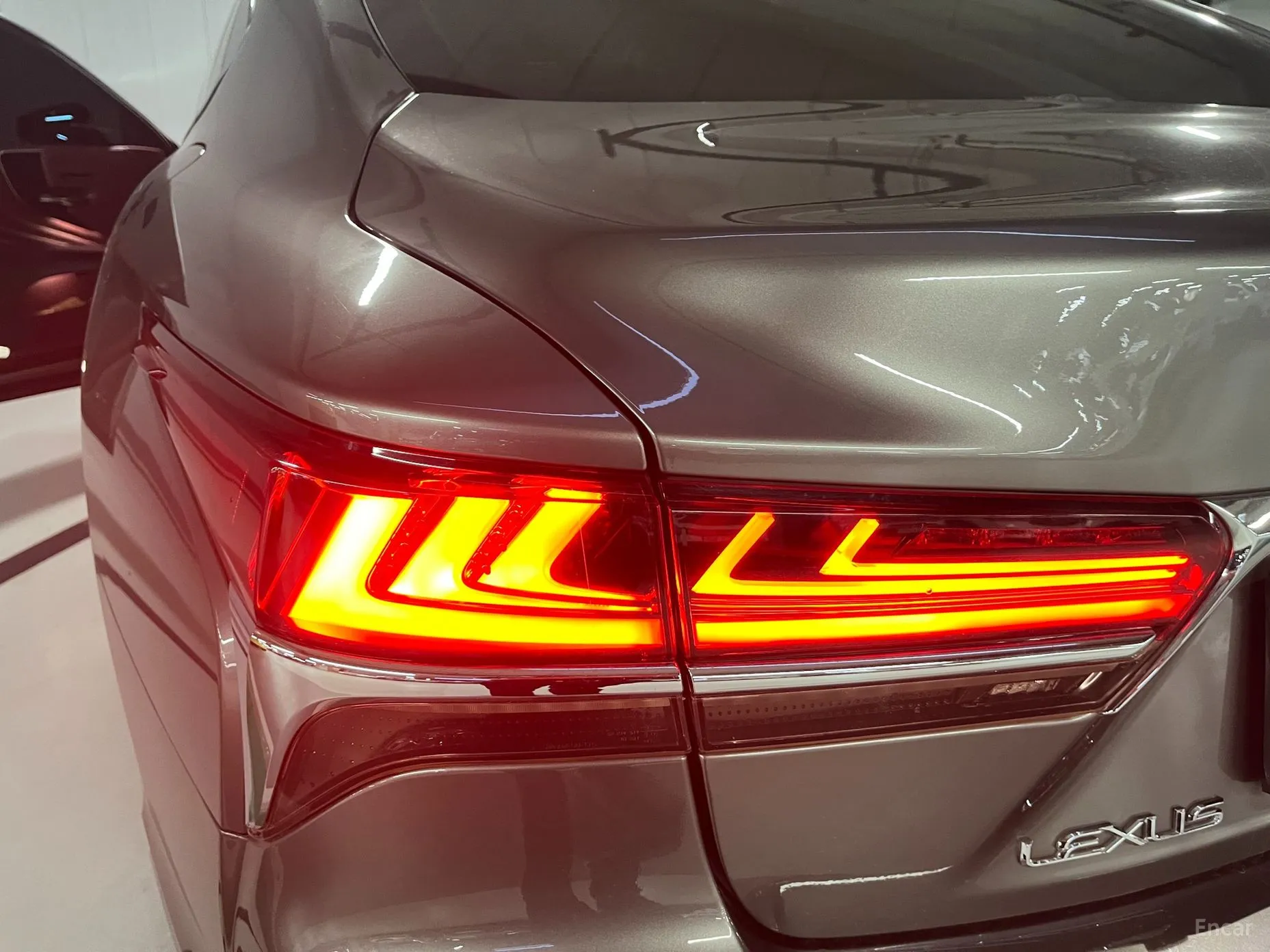 Lexus LS500 5th Generation превью 20