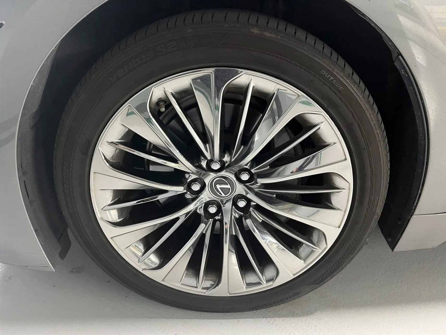 Lexus LS500 5th Generation превью 5