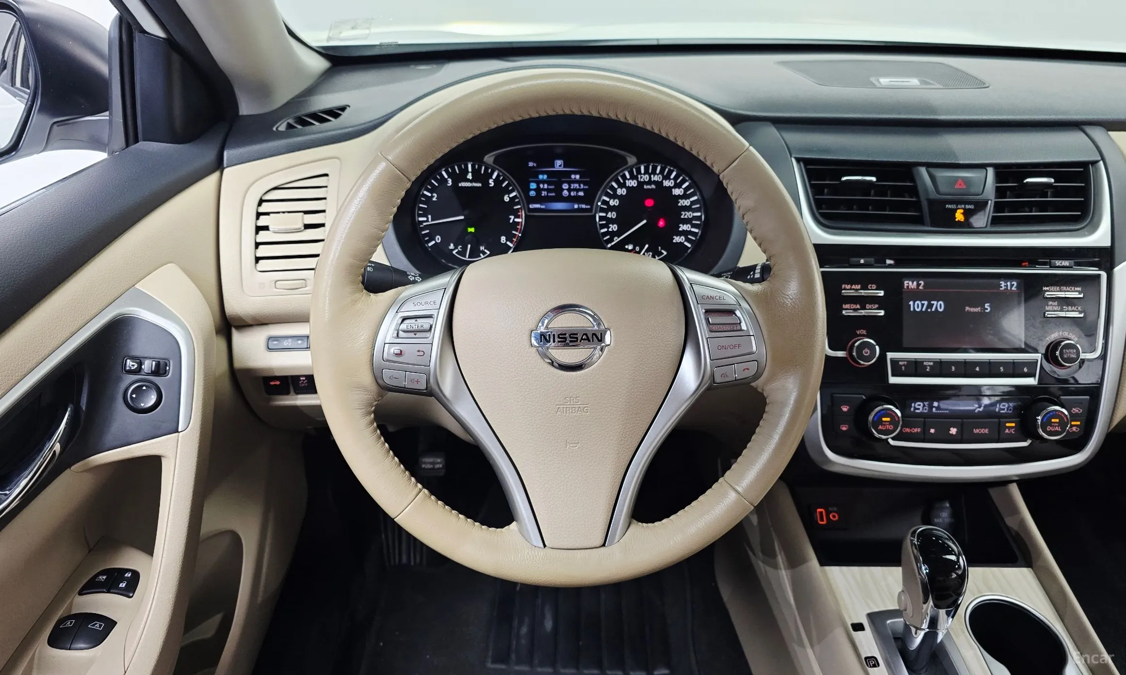 Nissan Altima превью 13