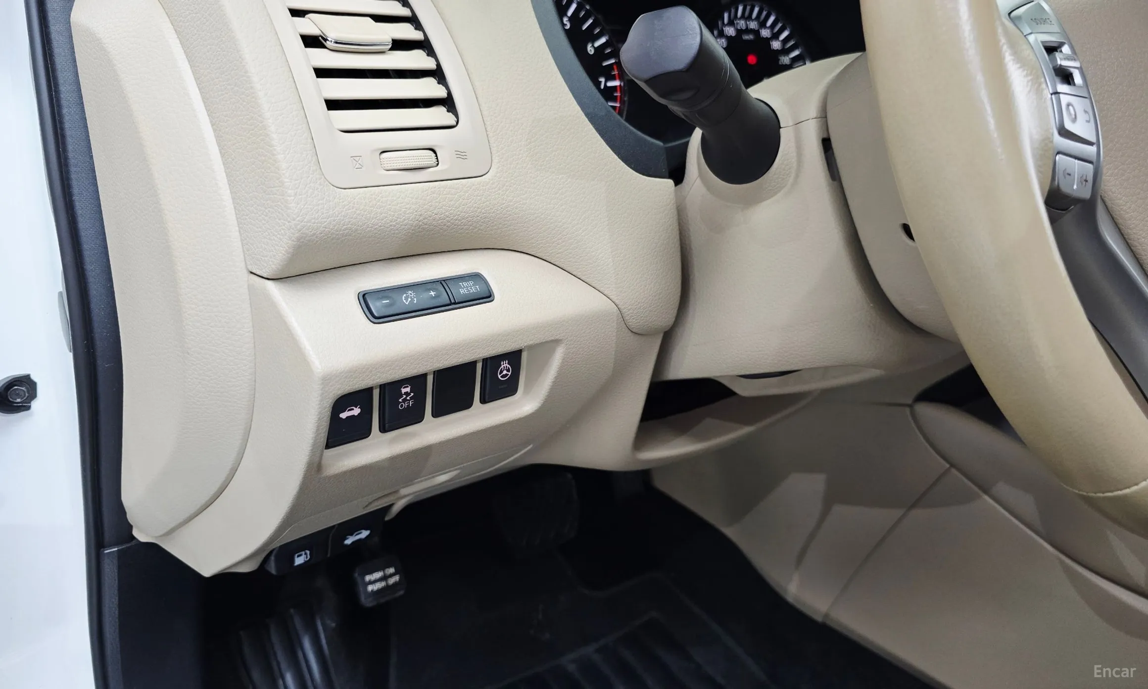 Nissan Altima превью 16