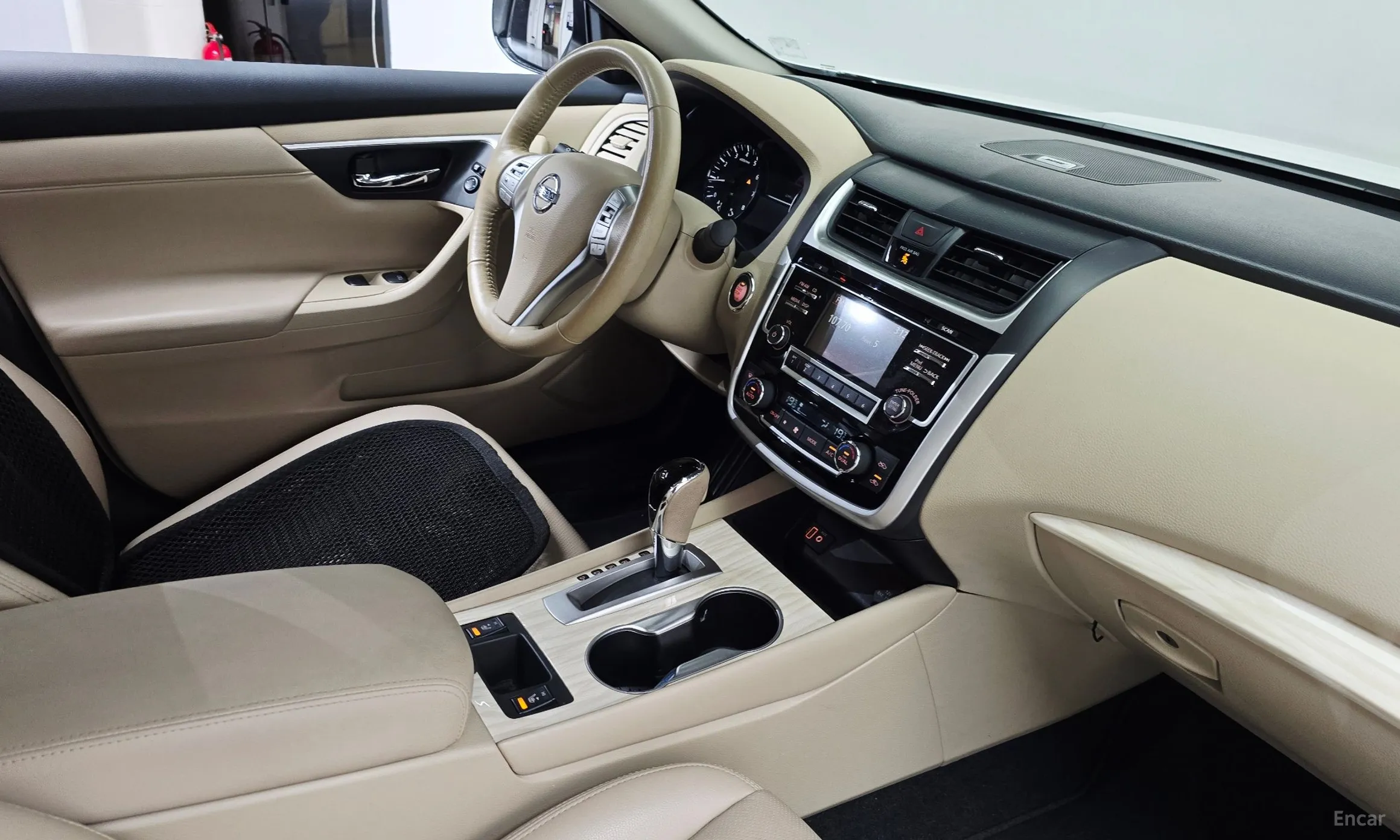 Nissan Altima превью 19