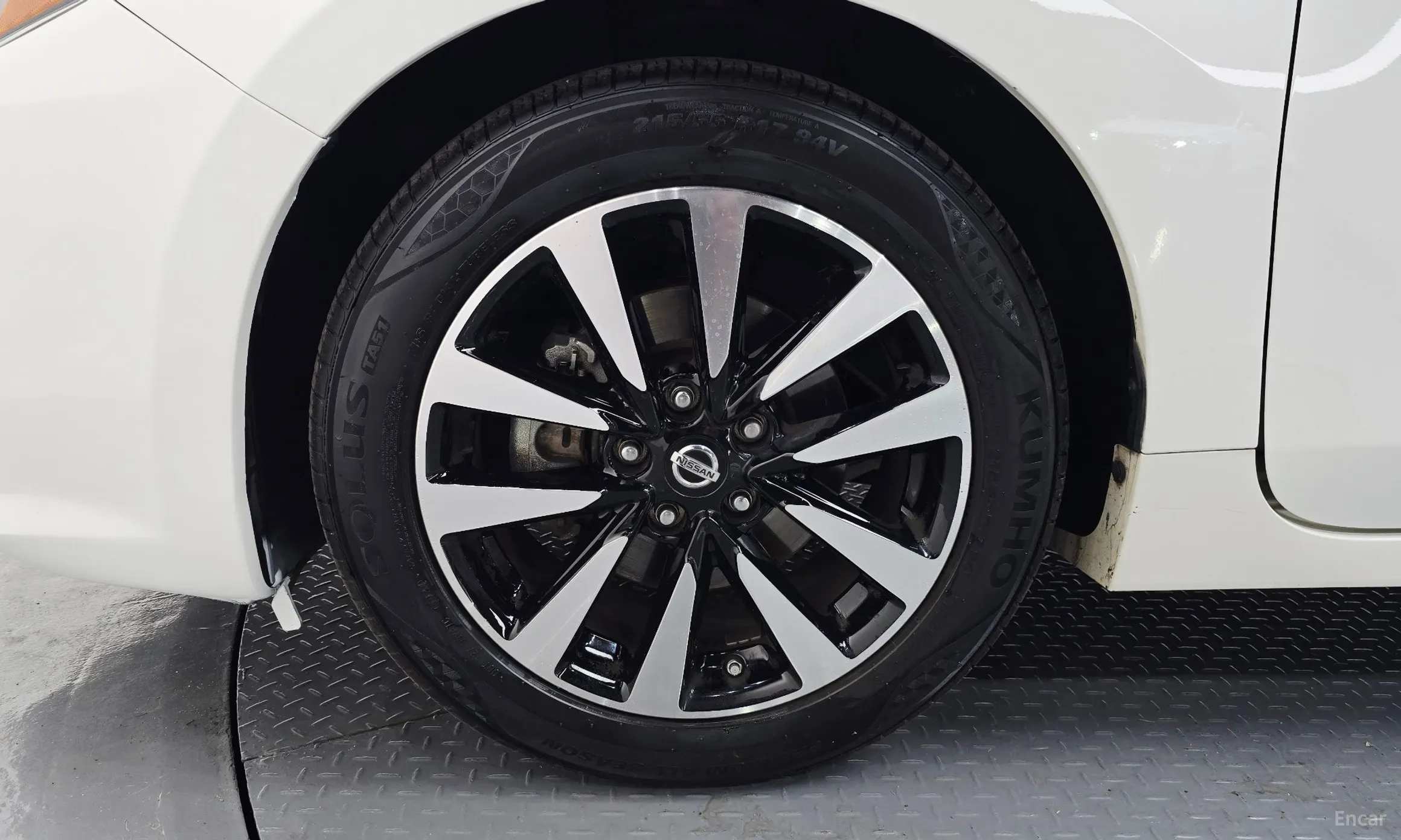 Nissan Altima превью 5