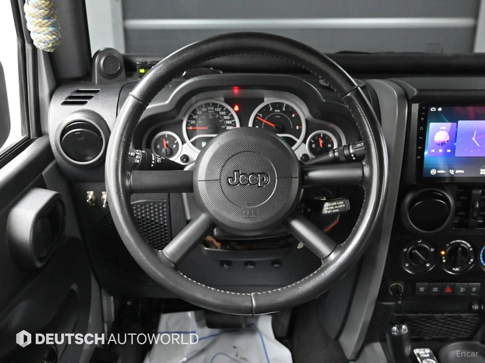 Jeep Wrangler (JK) превью 13