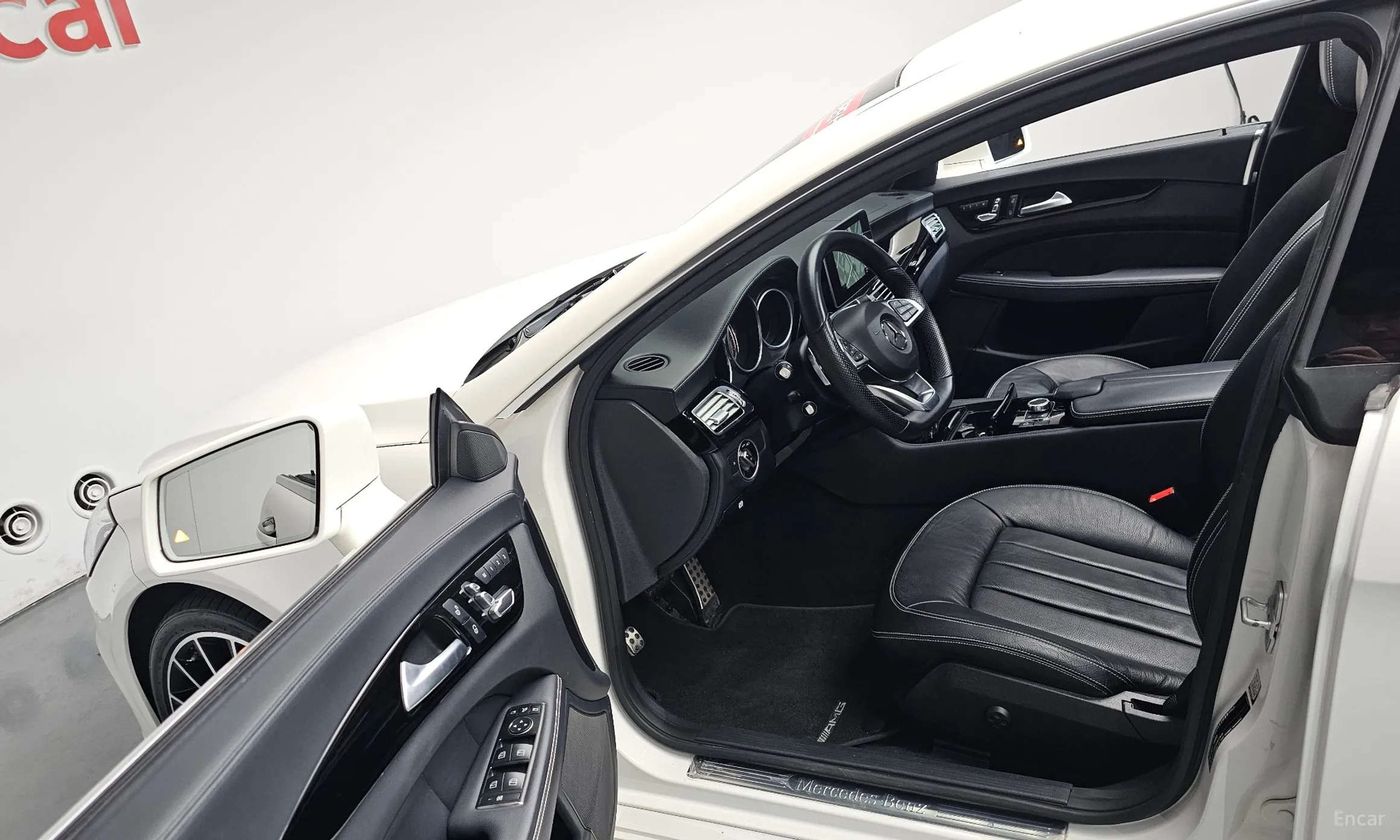 Mercedes Benz CLS-Class W218 превью 10