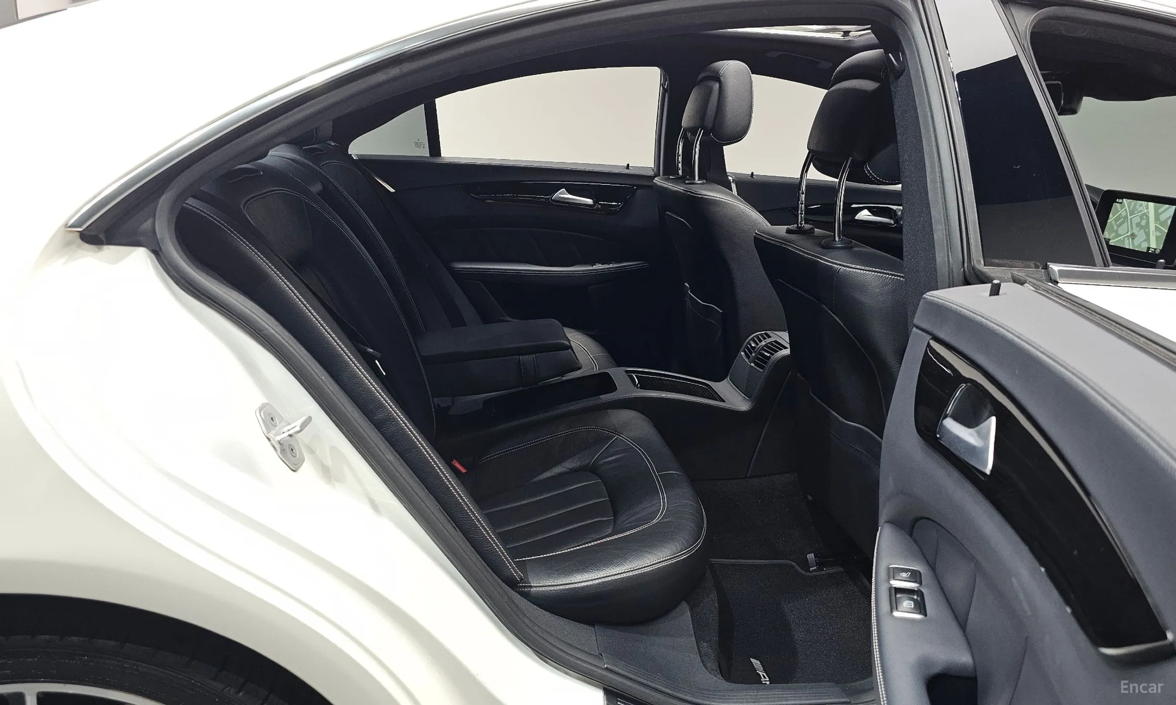 Mercedes Benz CLS-Class W218 превью 11