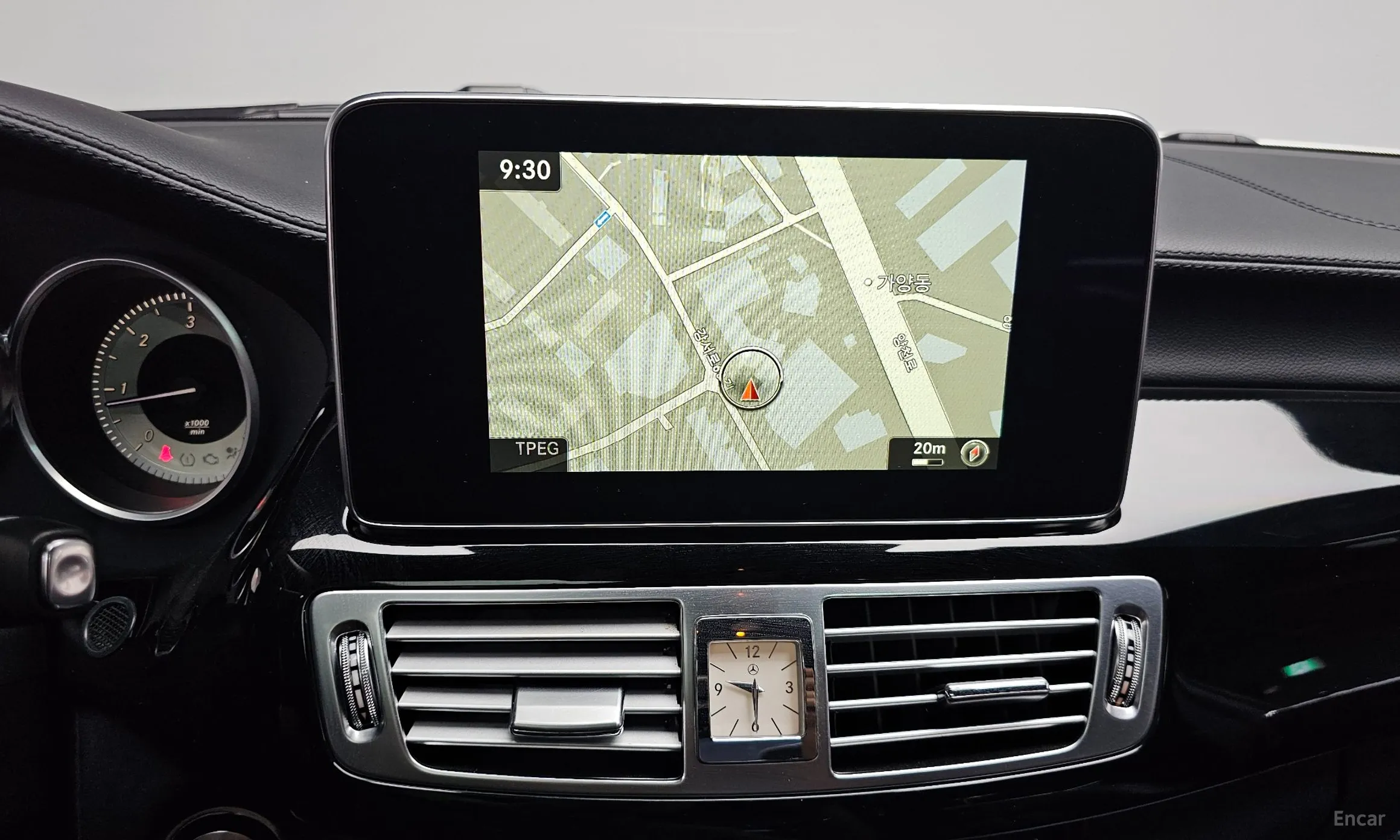 Mercedes Benz CLS-Class W218 превью 14